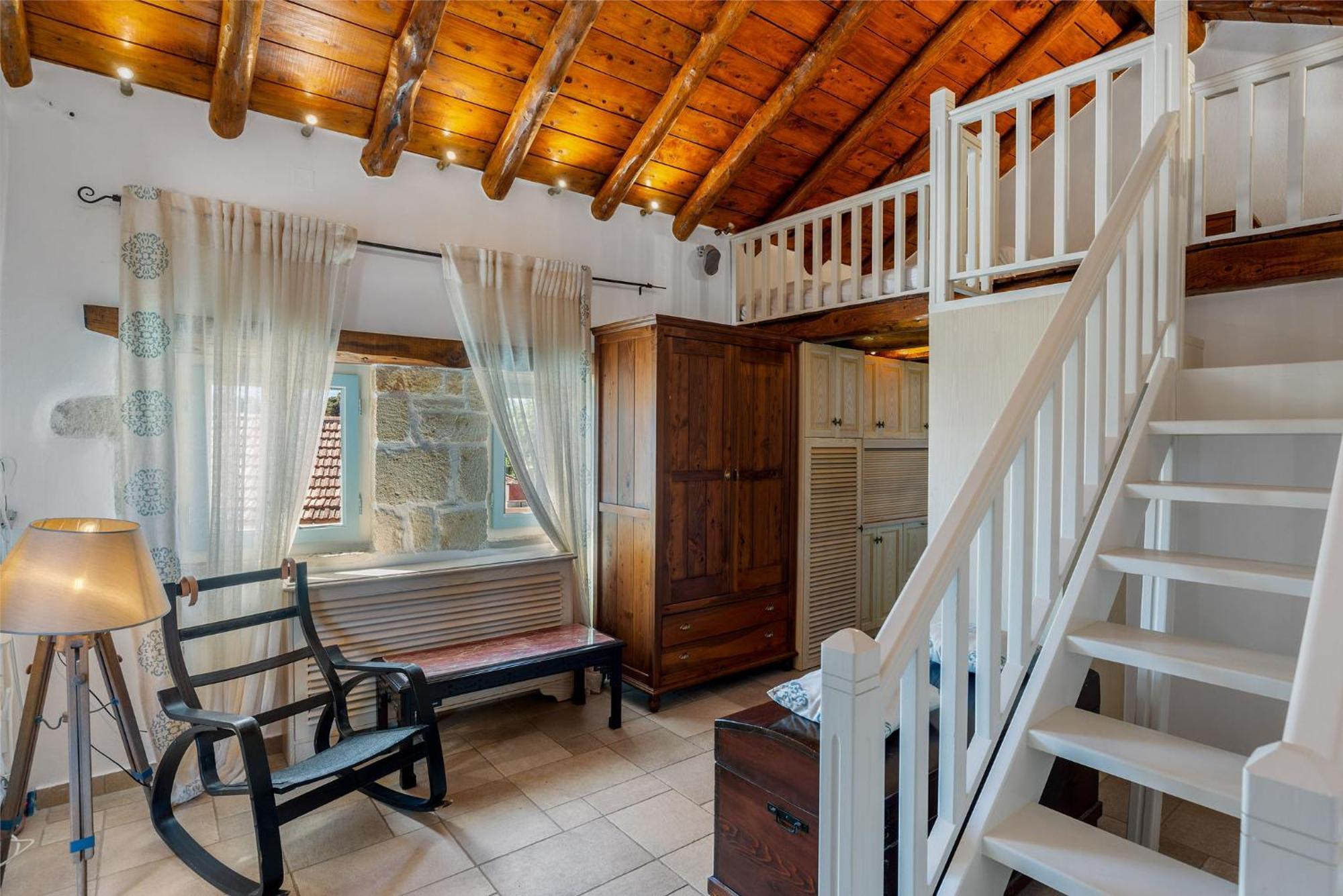 Cellar In Xirosterni Villa *