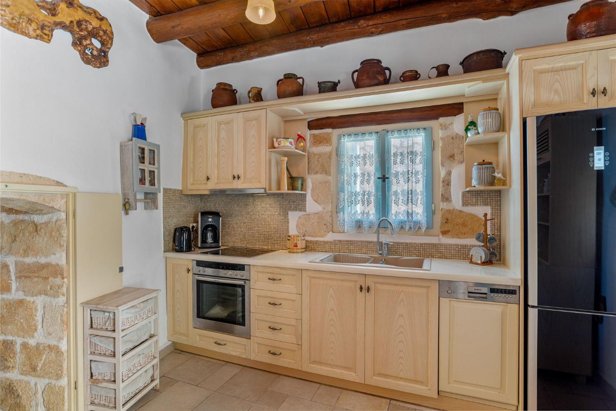 Villa Cellar In Xirosterni