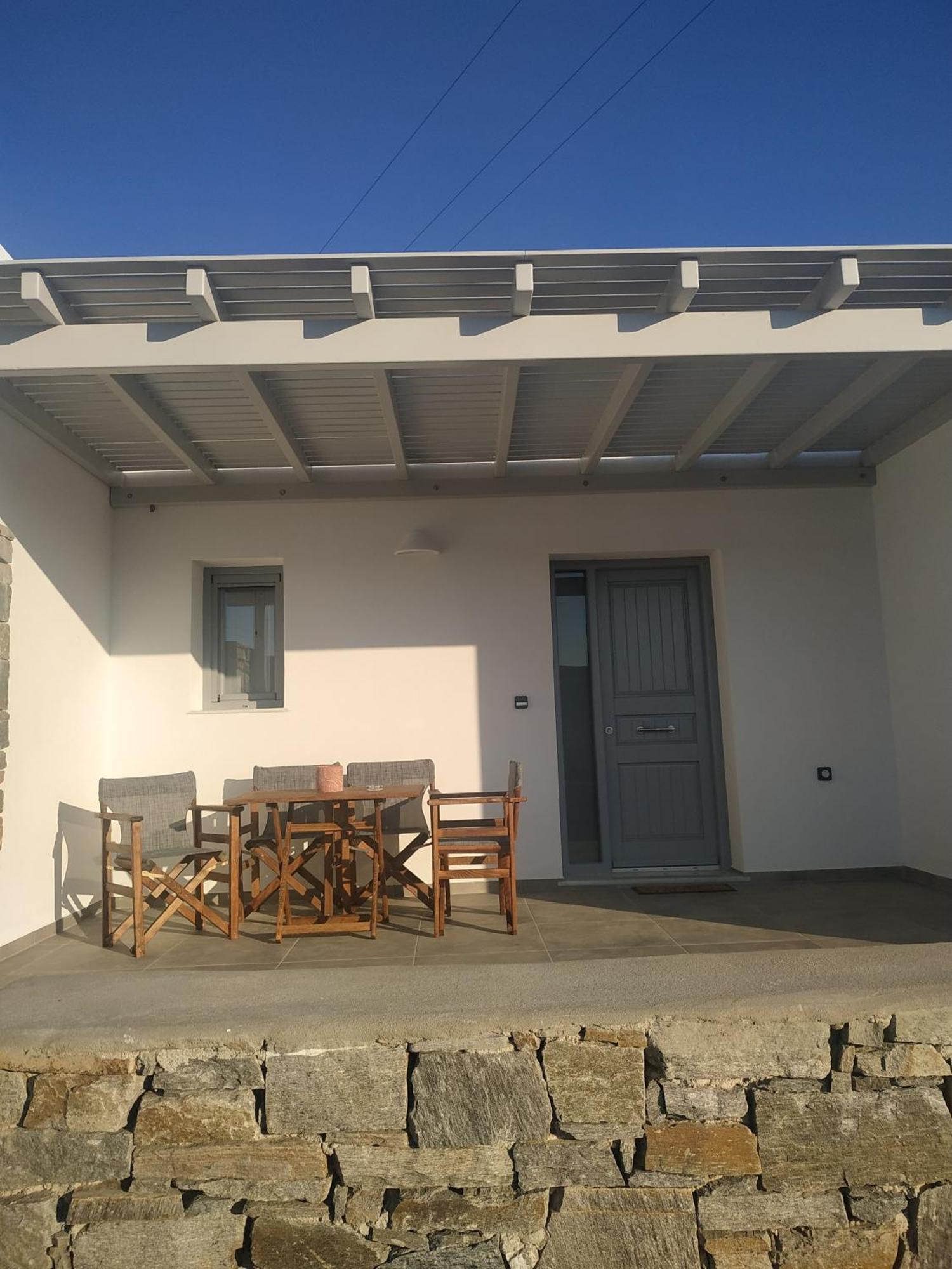 Sifnaiou Traditional 1 & 3 * Parikia (Paros)