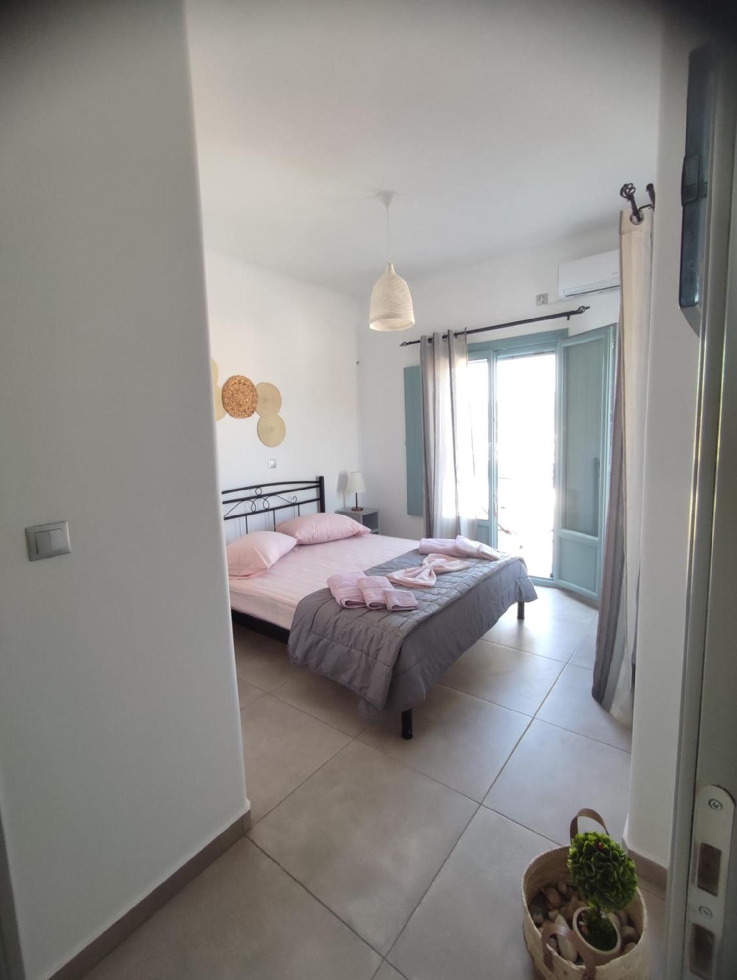 Sifnaiou Traditional 1 & 3 Holiday home Parikia (Paros)