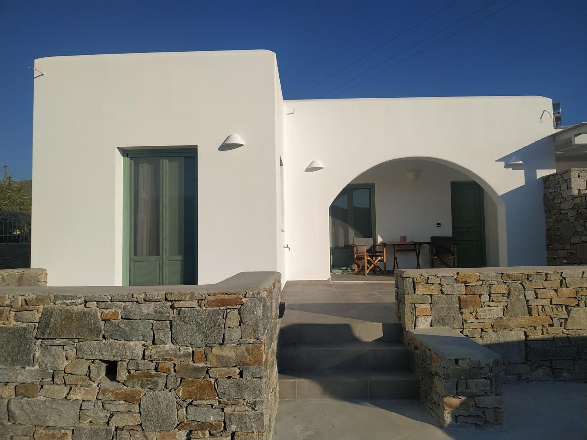 Sifnaiou Traditional 1 & 3 Parikia (Paros)