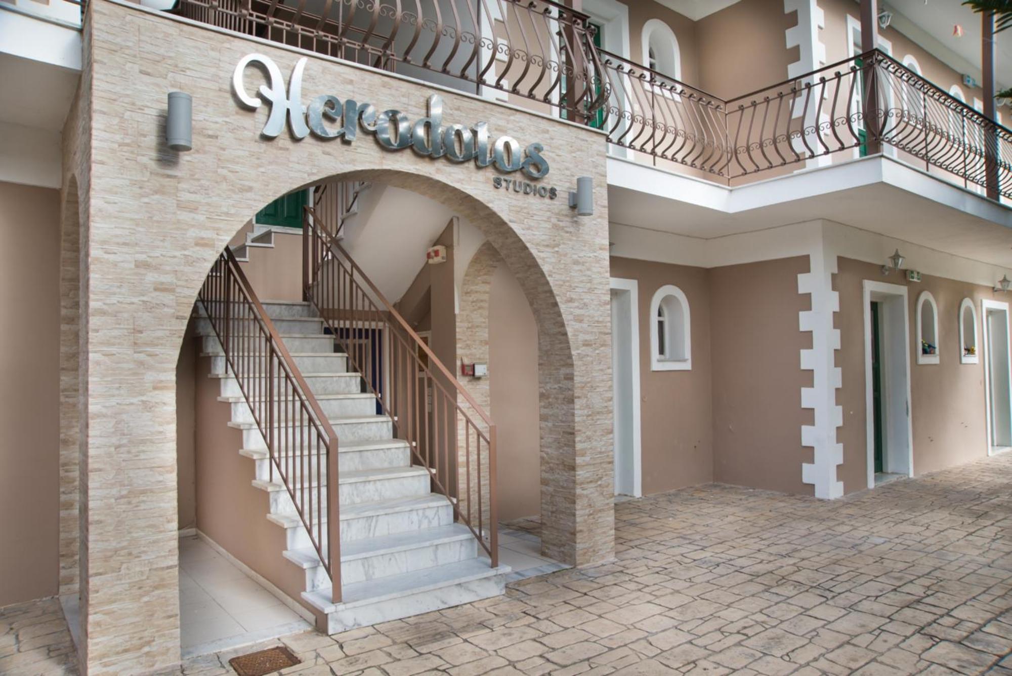 Aparthotel Herodotos