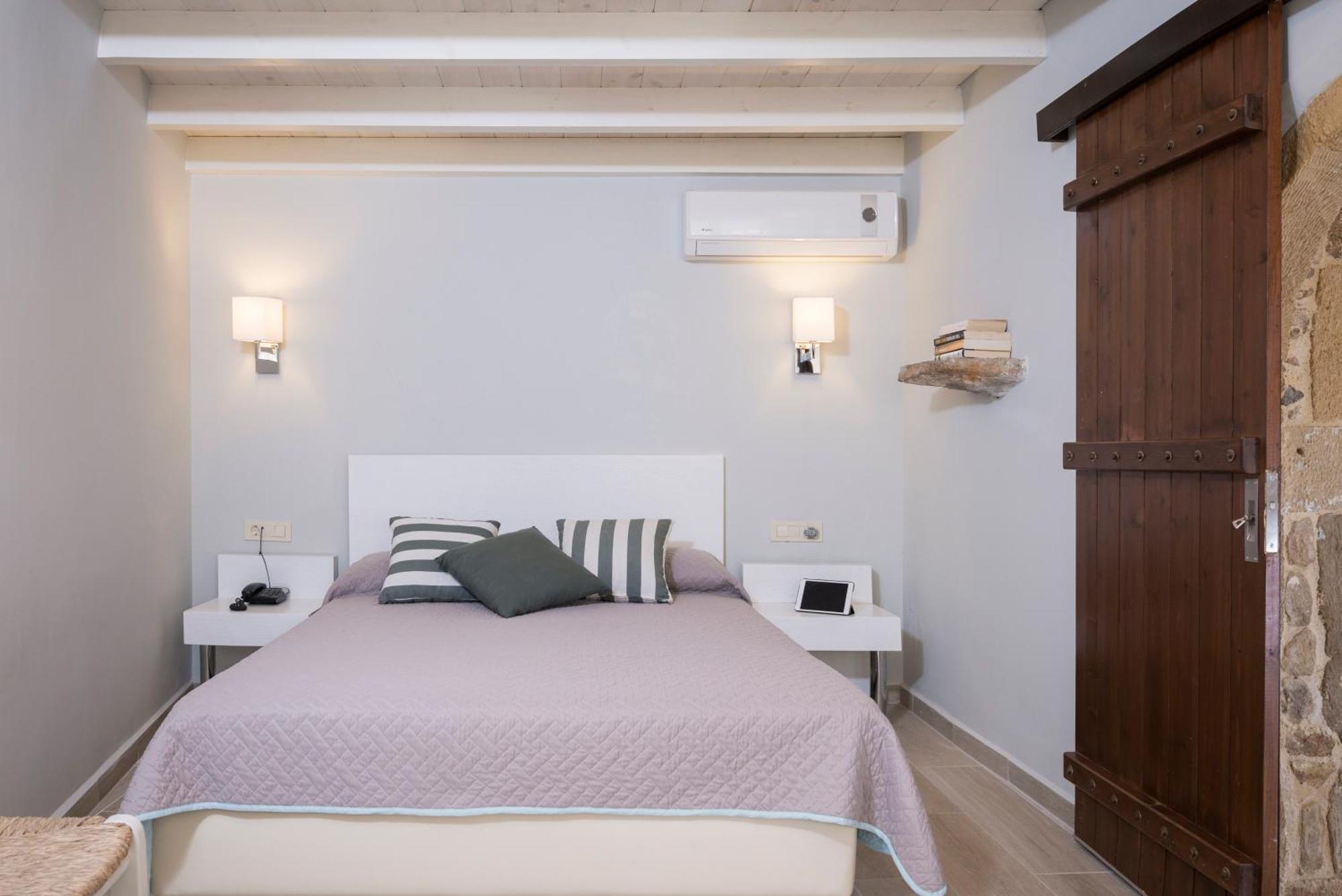 Village & 4* Spilia (Crete)