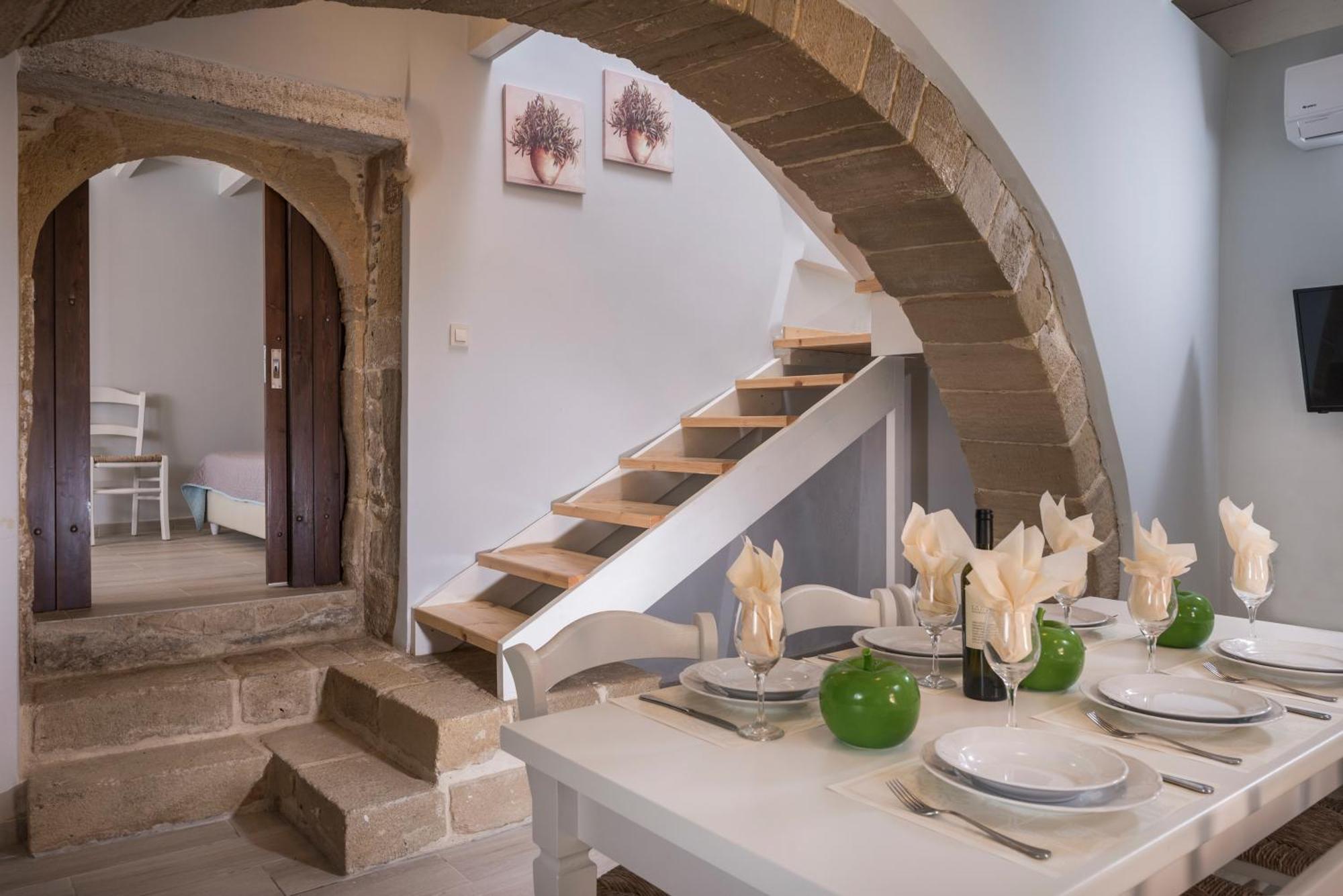 Village & Hotel Spilia (Crete)