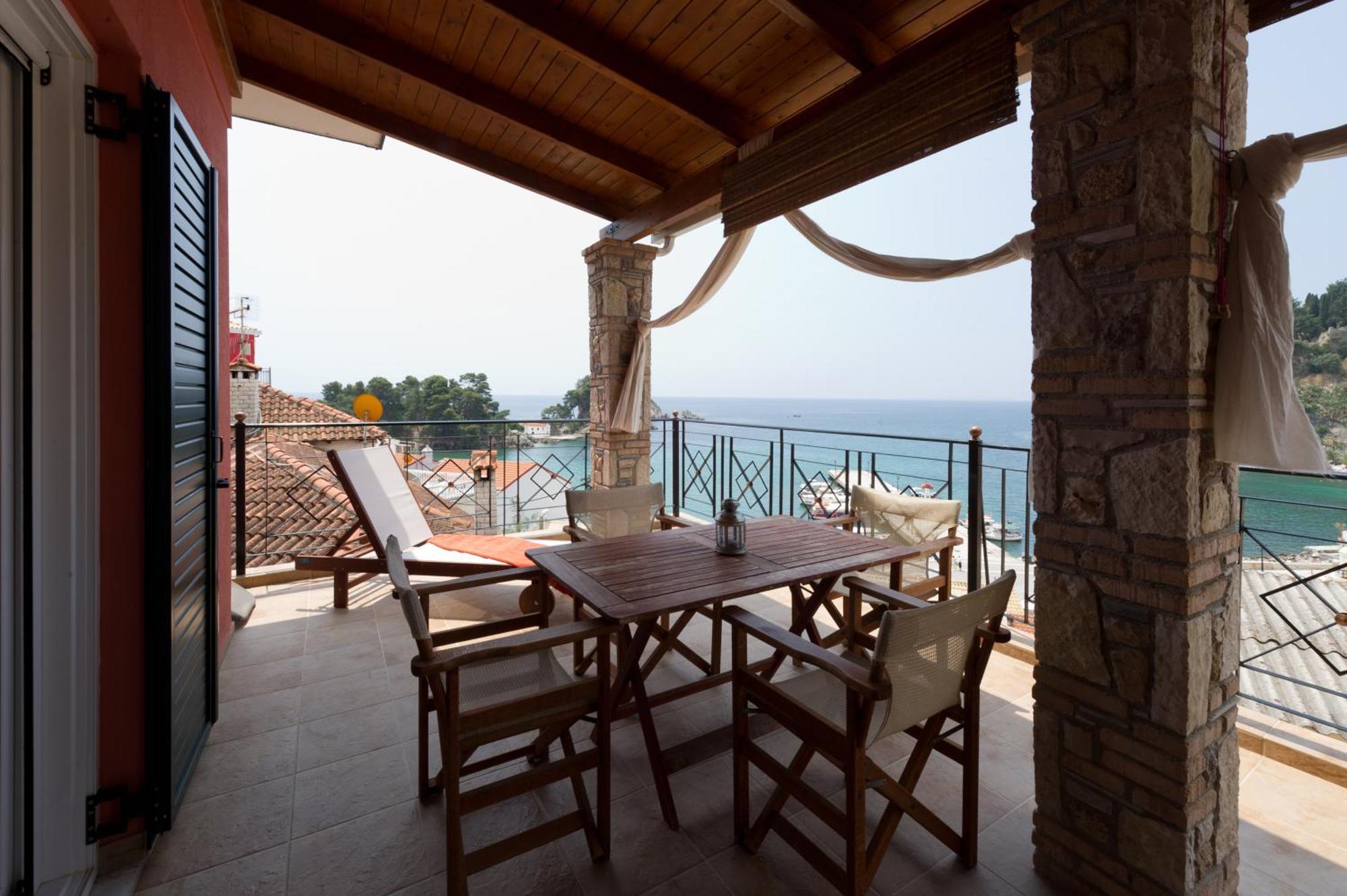 Petros Penthouse