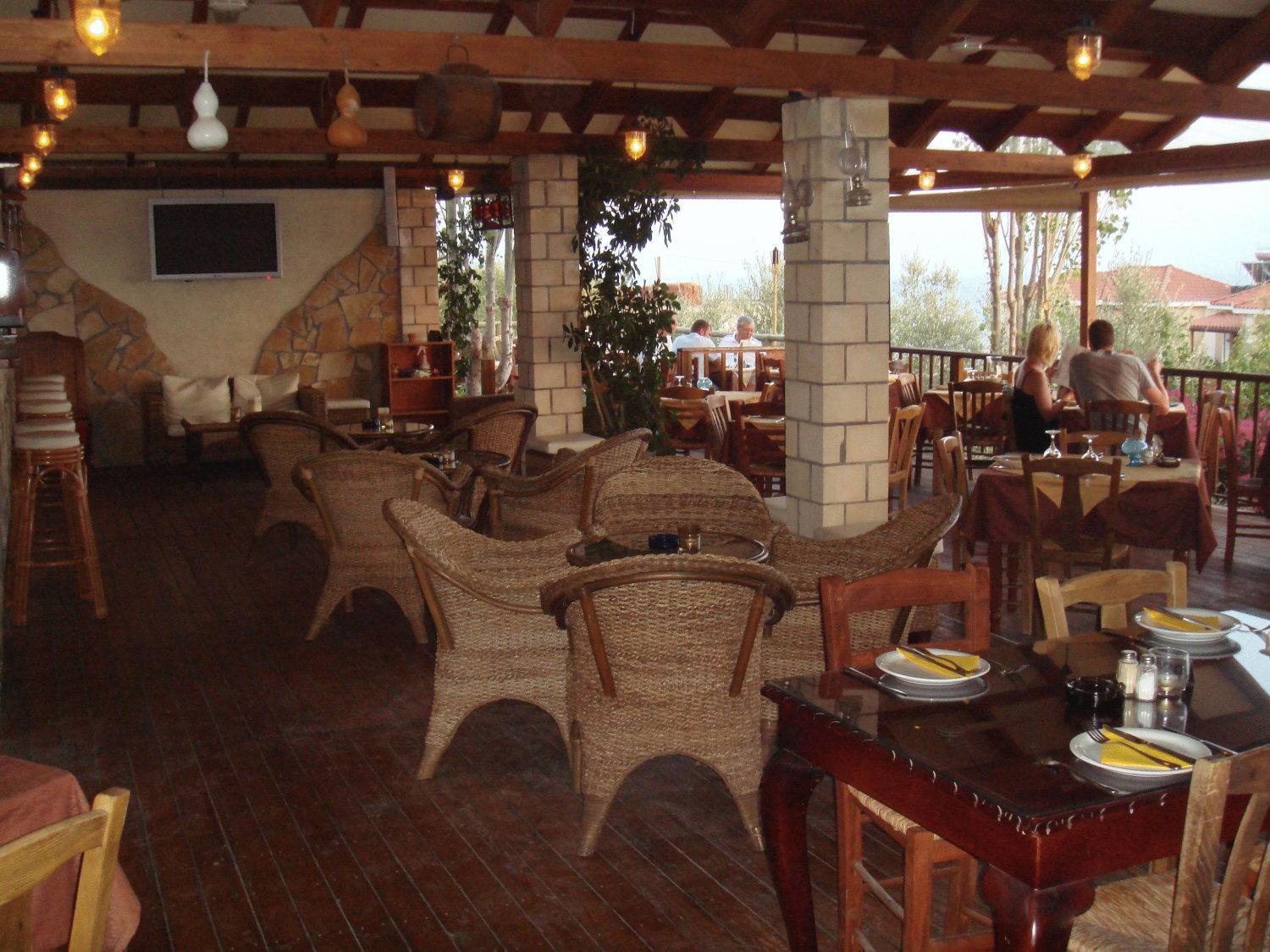 Spyridoula Aparthotel Lourdata (Kefalonia)
