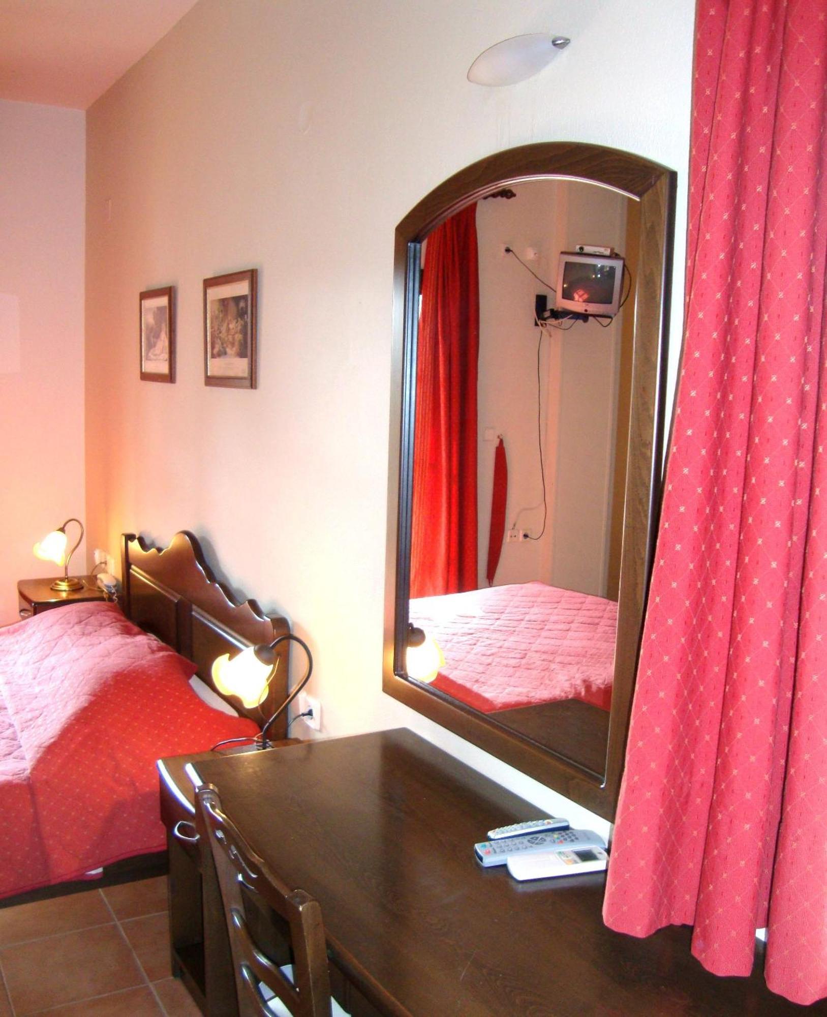 Enalion Aparthotel 2*