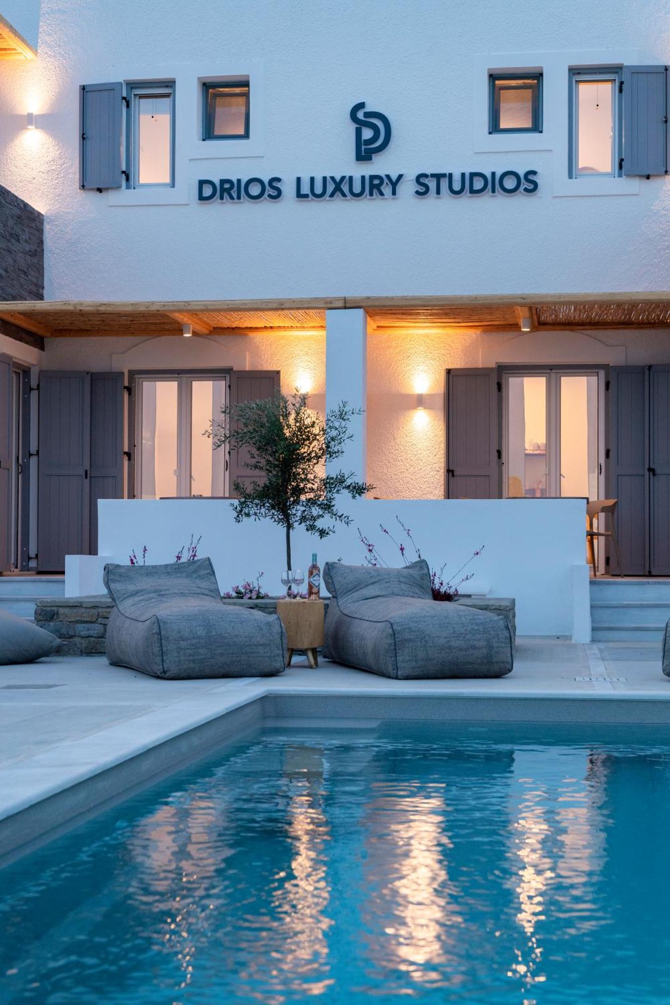 Luxury Apartment *