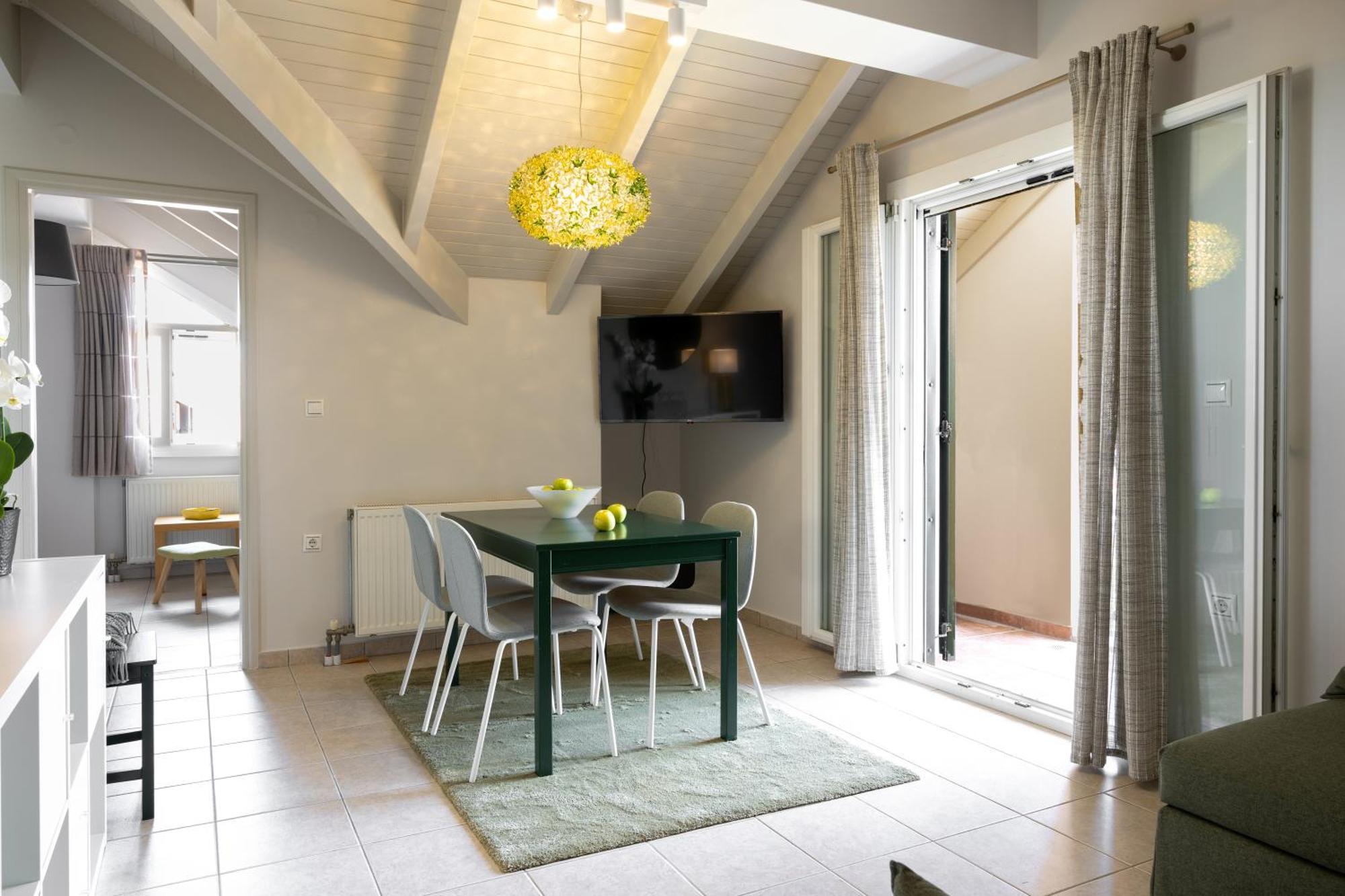 Domus Apartment