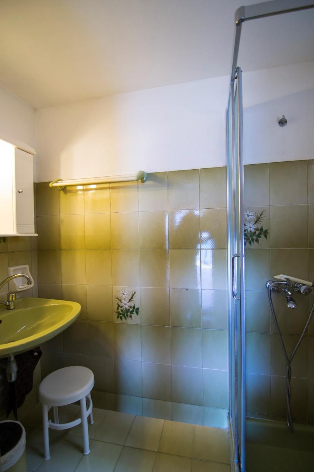 Apartment Eritha &