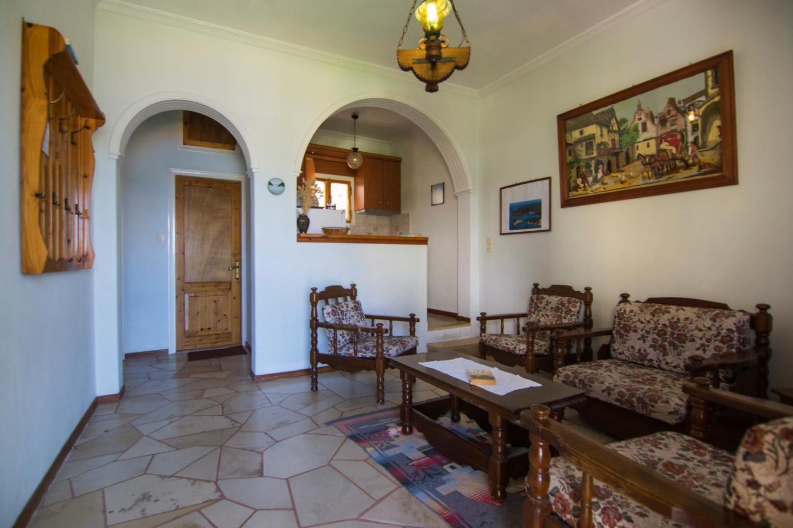 Apartment Eritha &