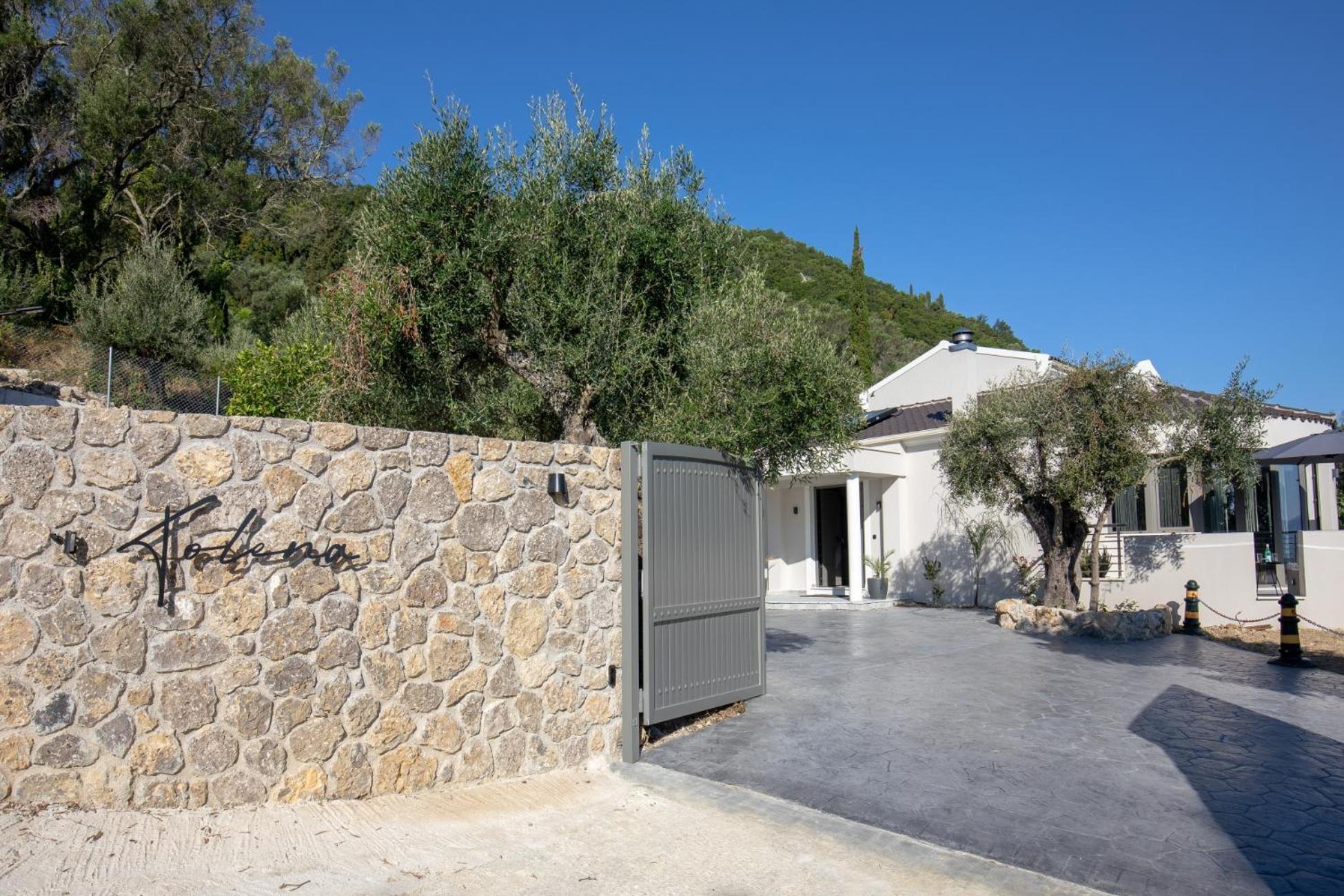 Villa Tolena *