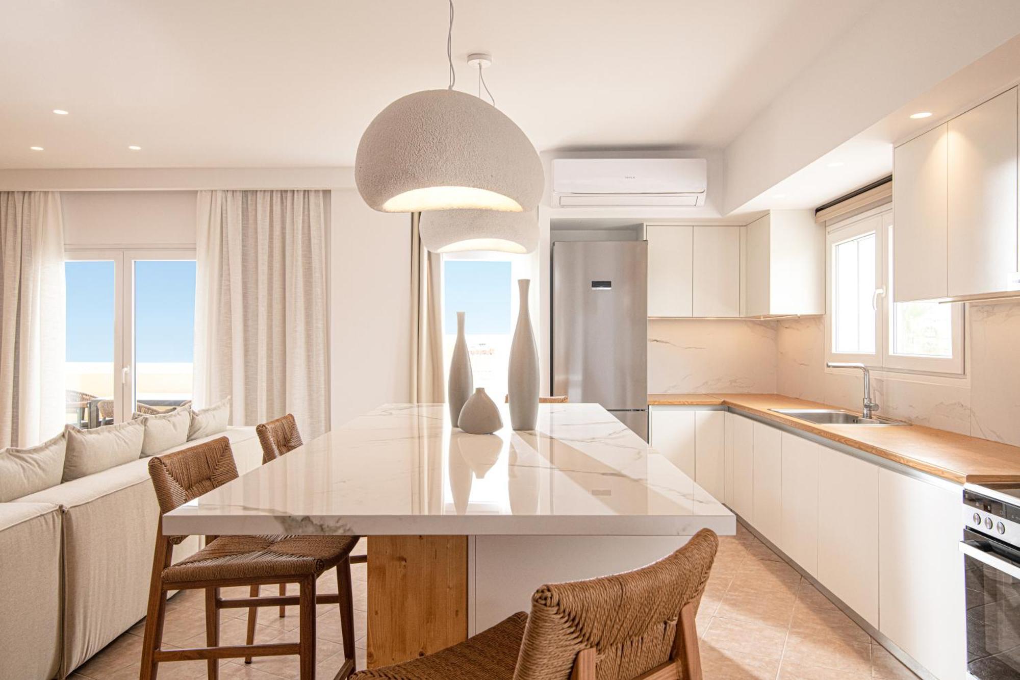 Elea Hotel 2*