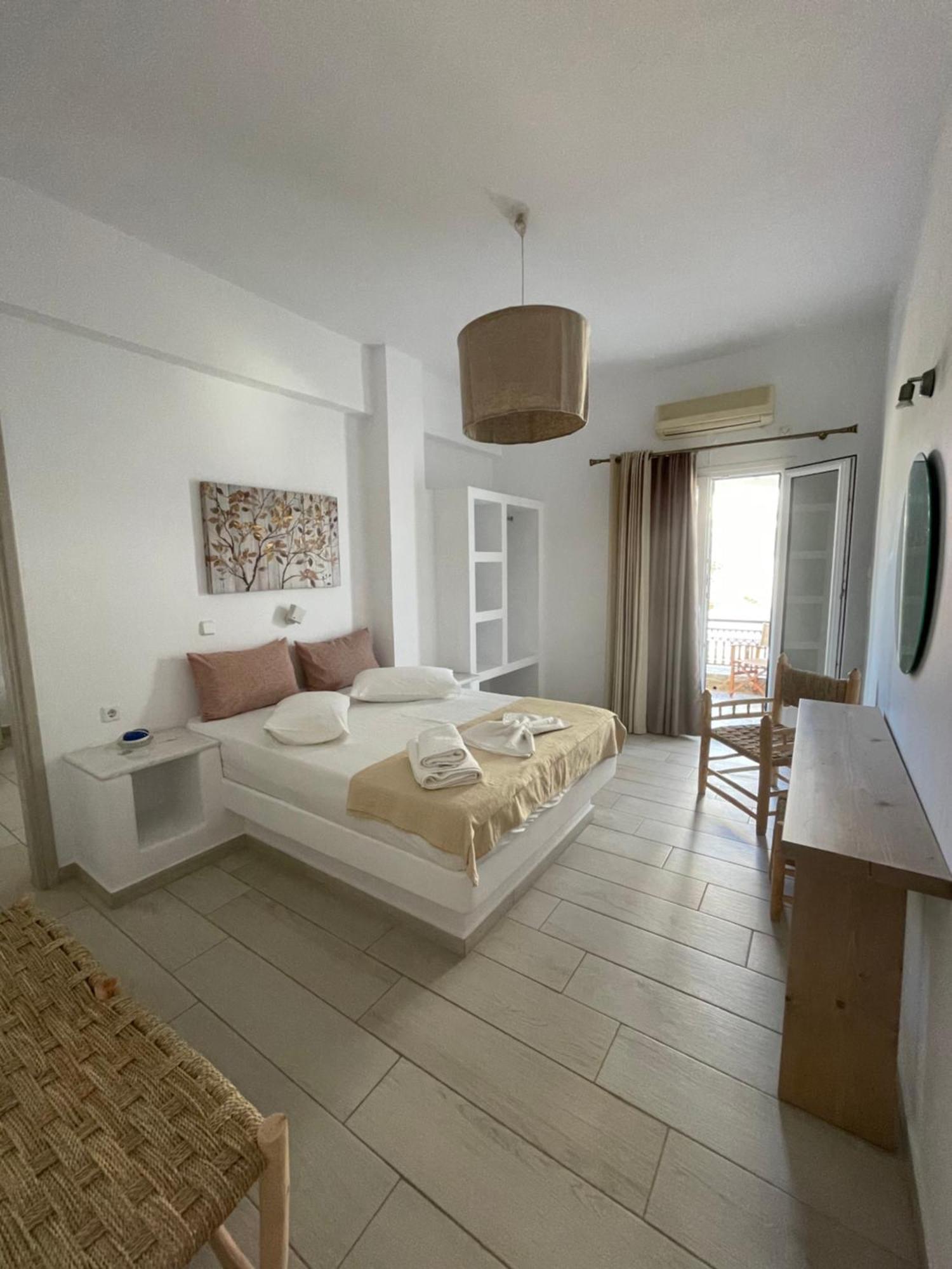 Asteras Antiparos