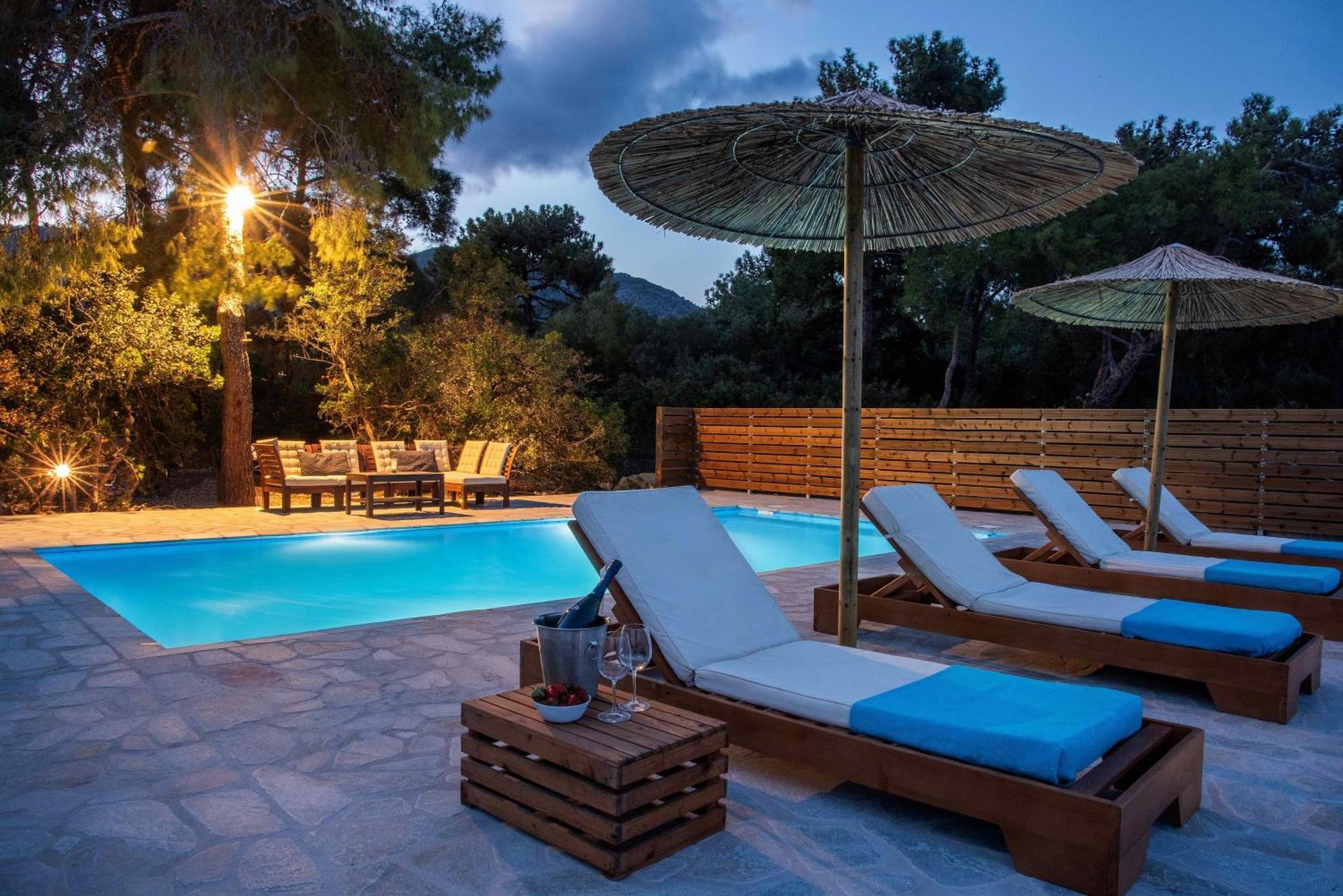 The Saronic - Jungle On The Sea Holiday home Agioi Theodoroi