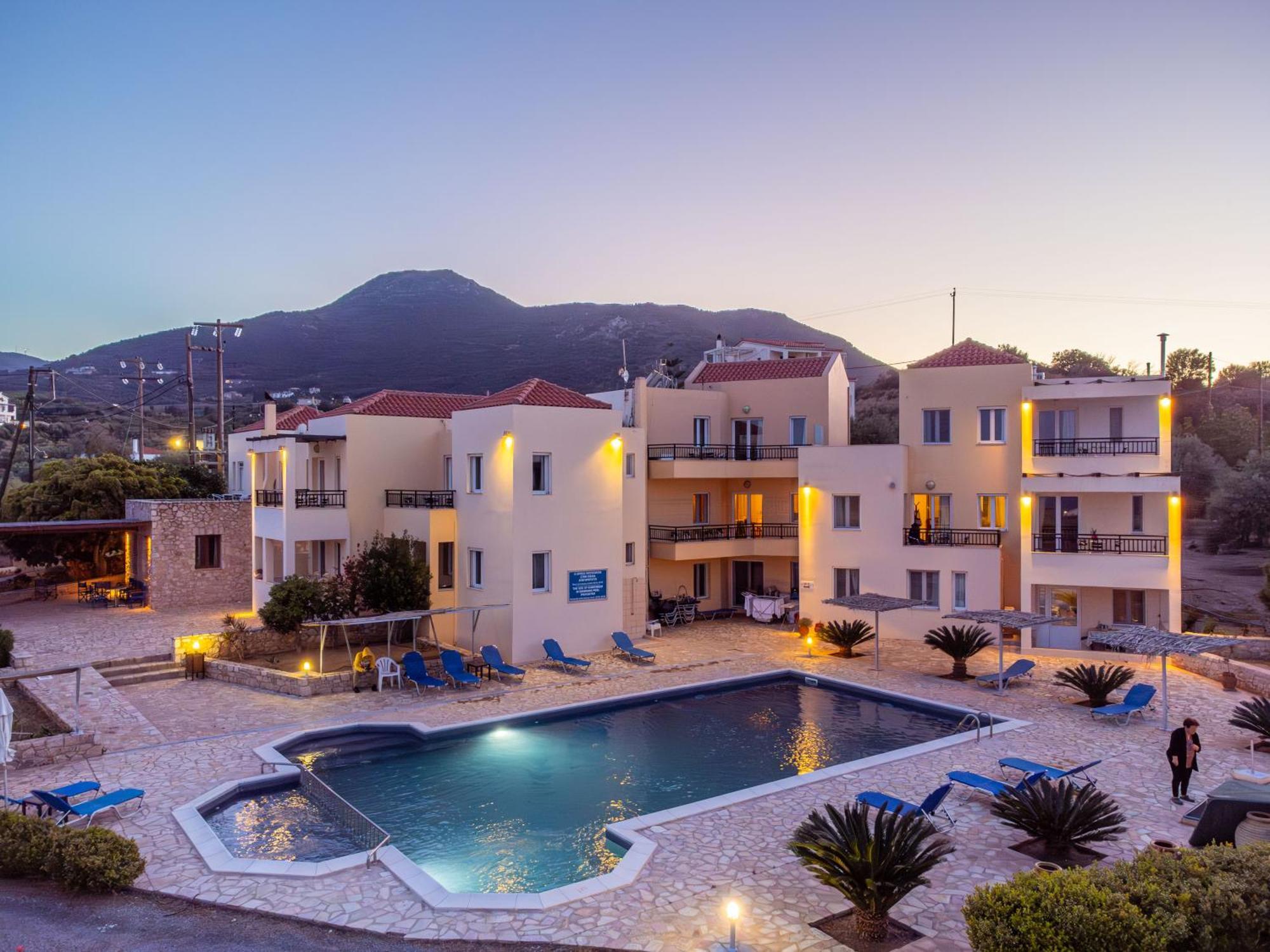 Aparthotel & Studios, Xifoupolis