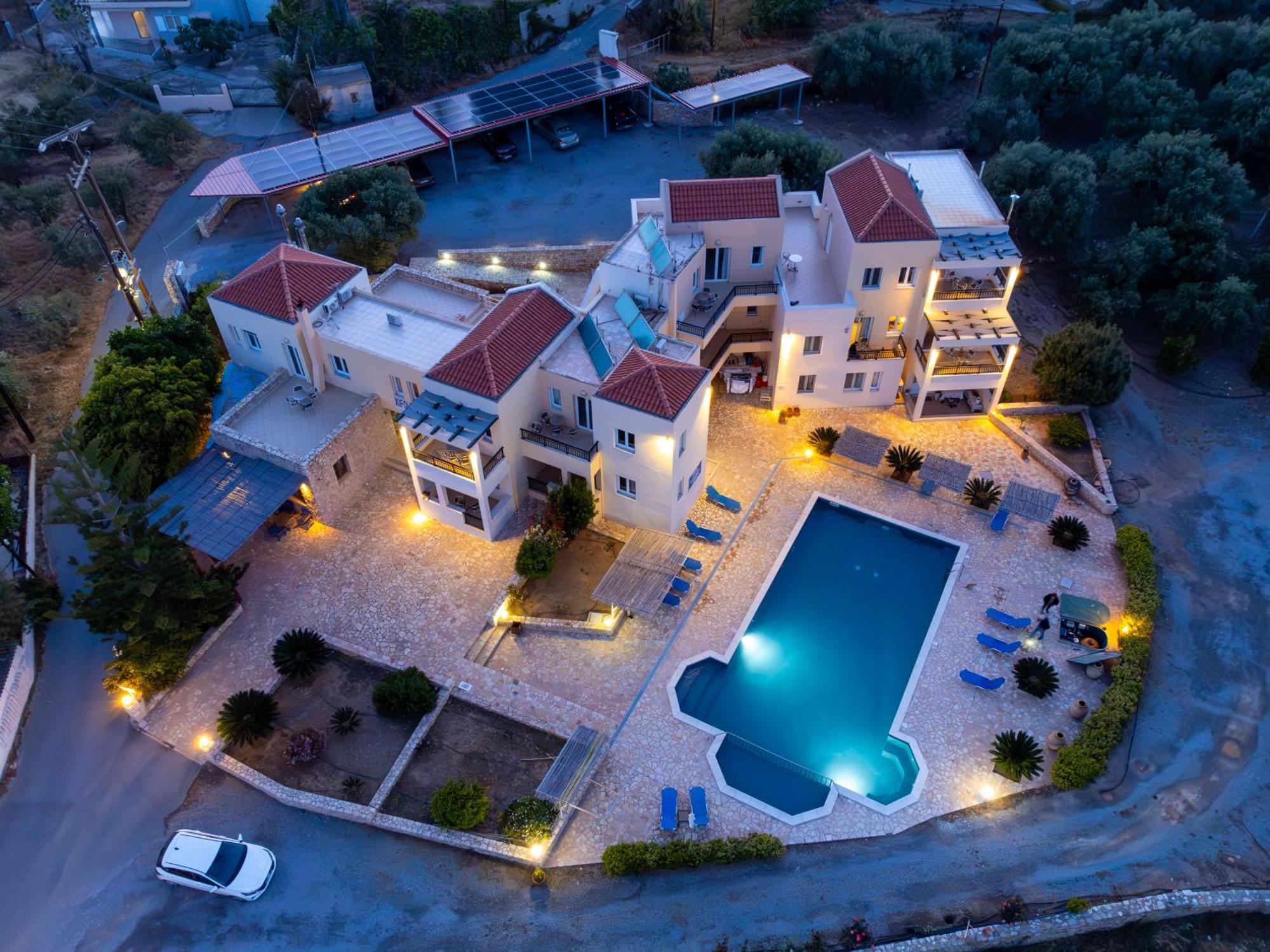 Aparthotel & Studios, Xifoupolis