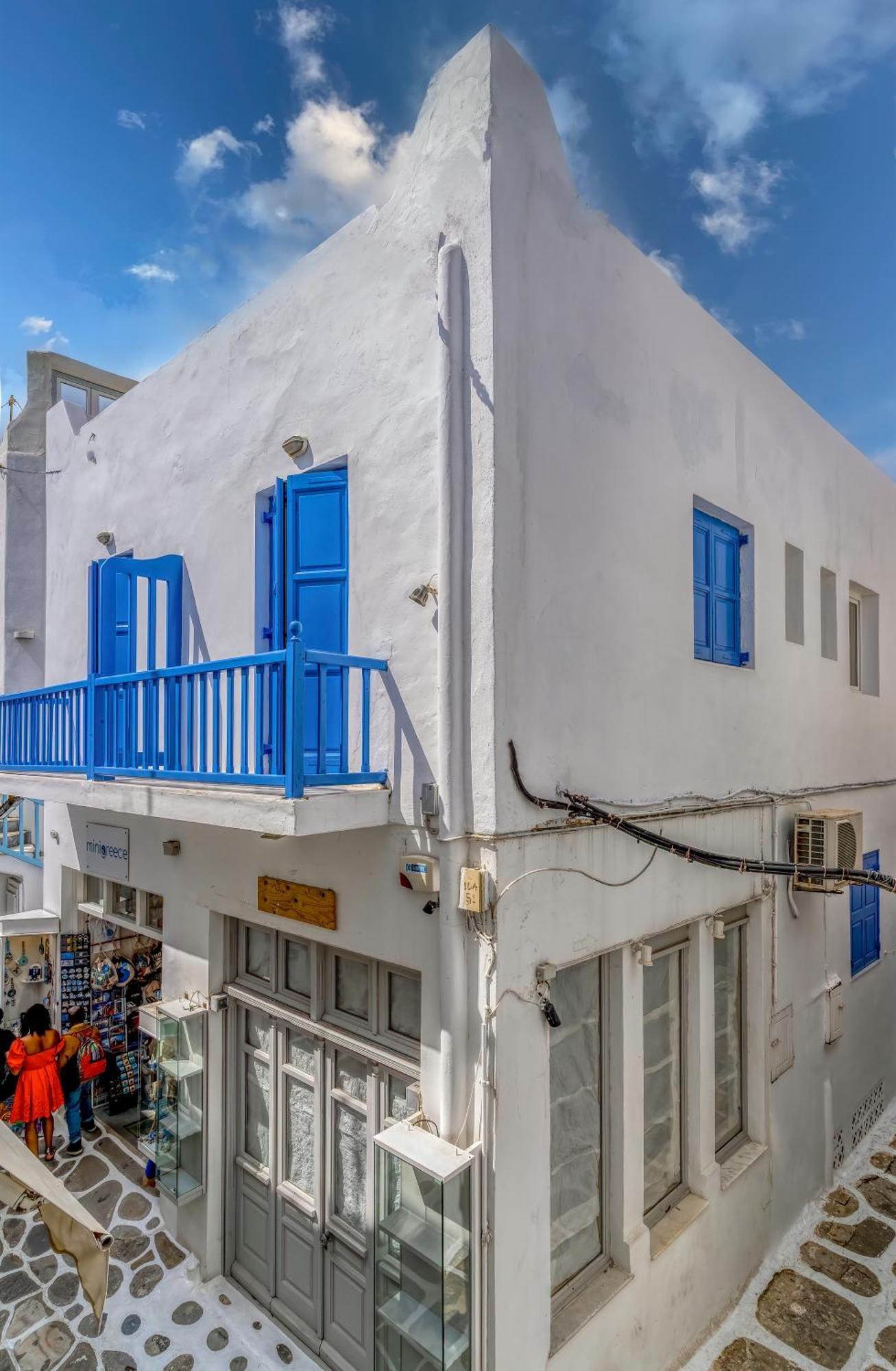 Manto Mykonos Town
