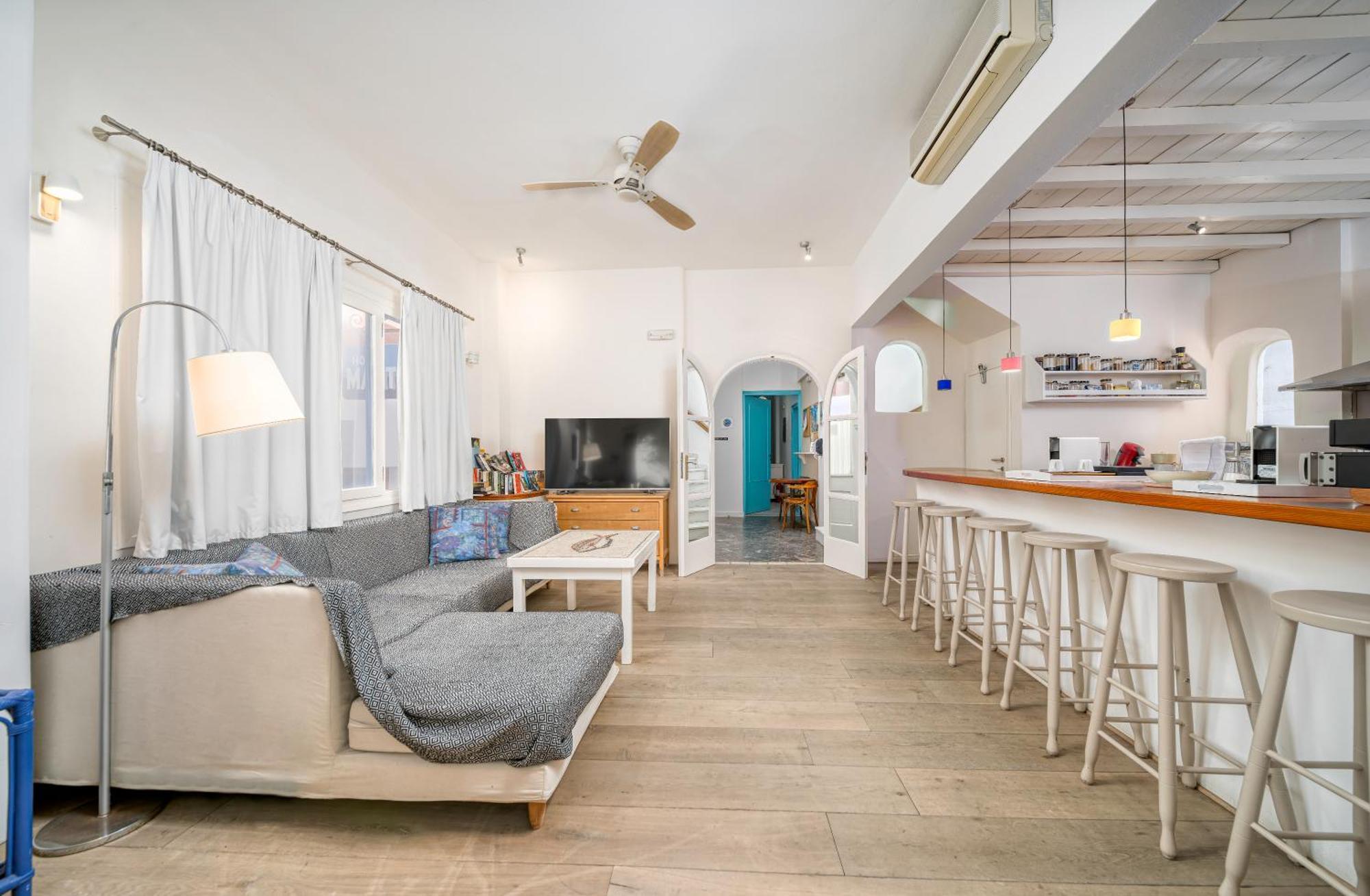 Manto Mykonos Town