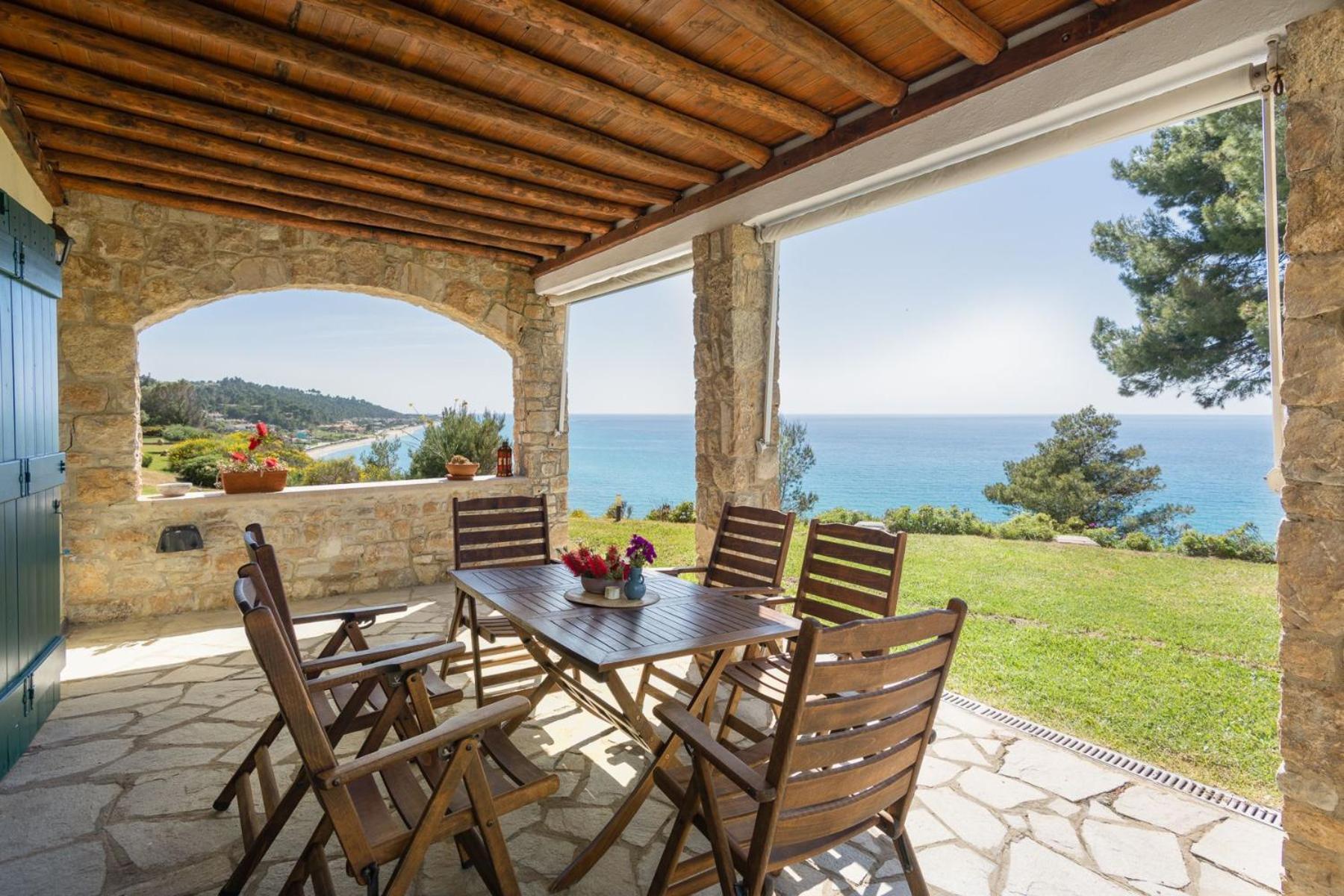 Aegean Rose Sea View Villa, #feelslikehome Holiday home *