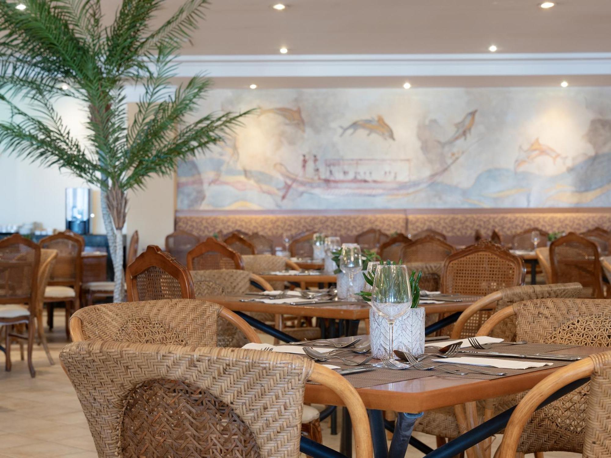 Grecotel Marine Palace & Aqua Park Hotel Rethymno (Crete)