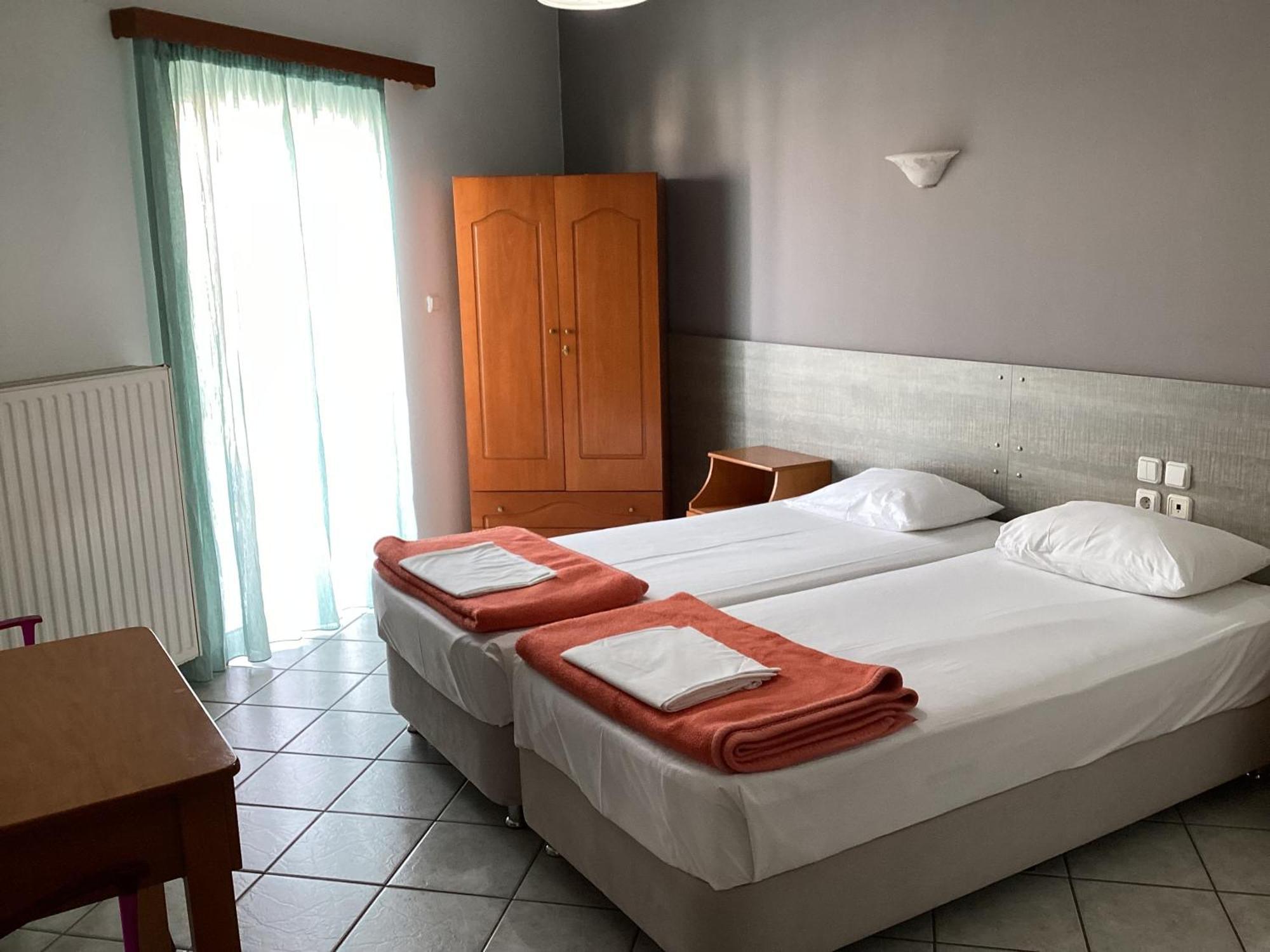 Aparthotel Alexandros