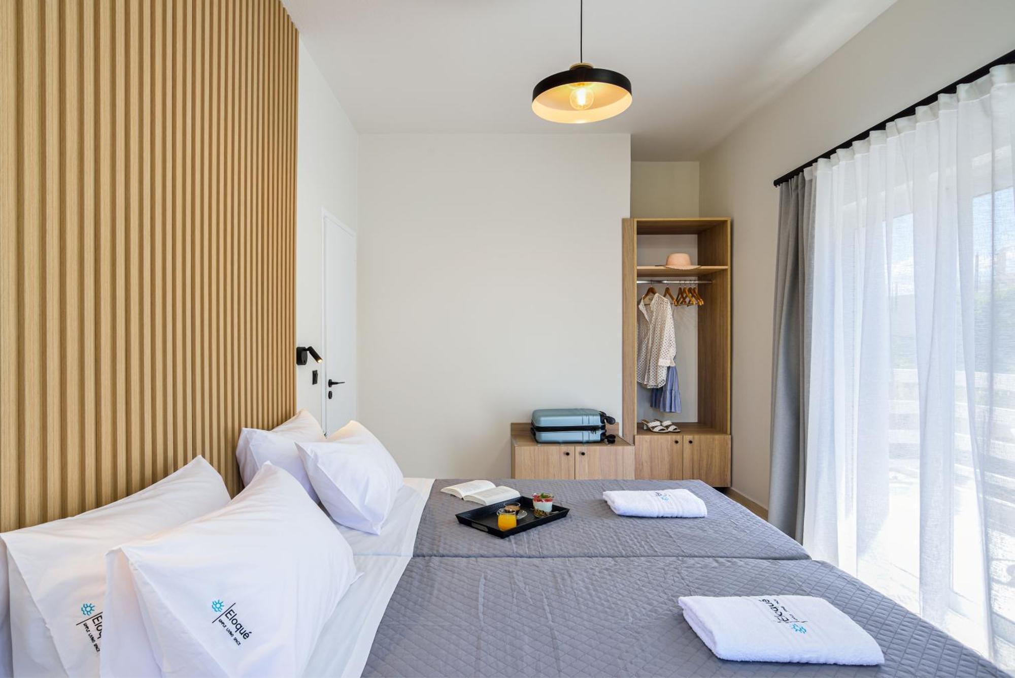 Eloque Simple Living Space *