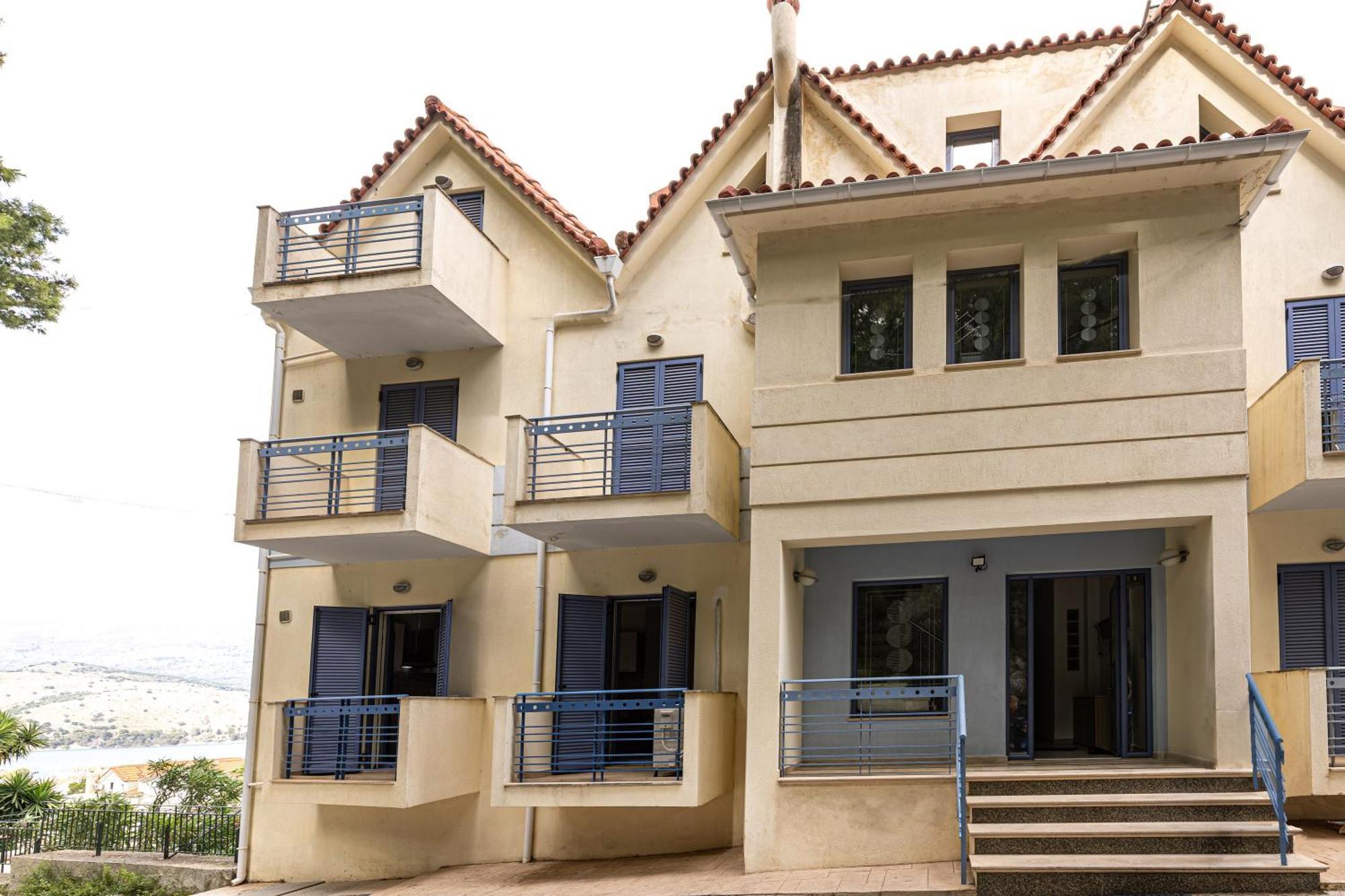 Forest & Sea View Apartment