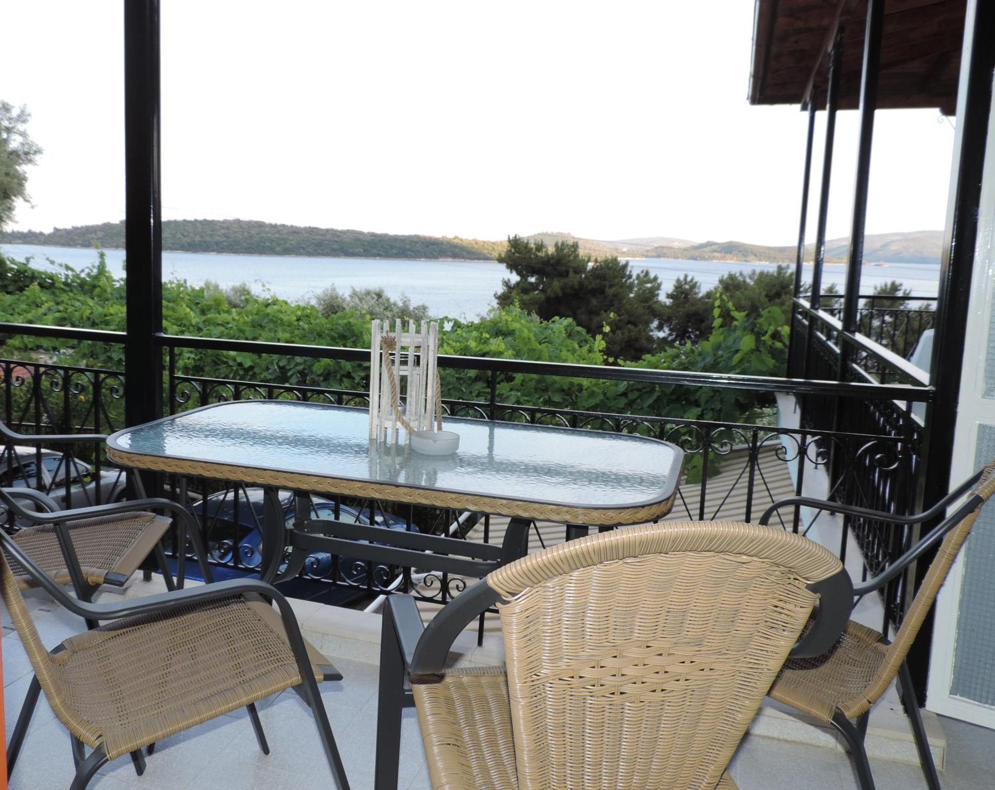 Argyros Apartment