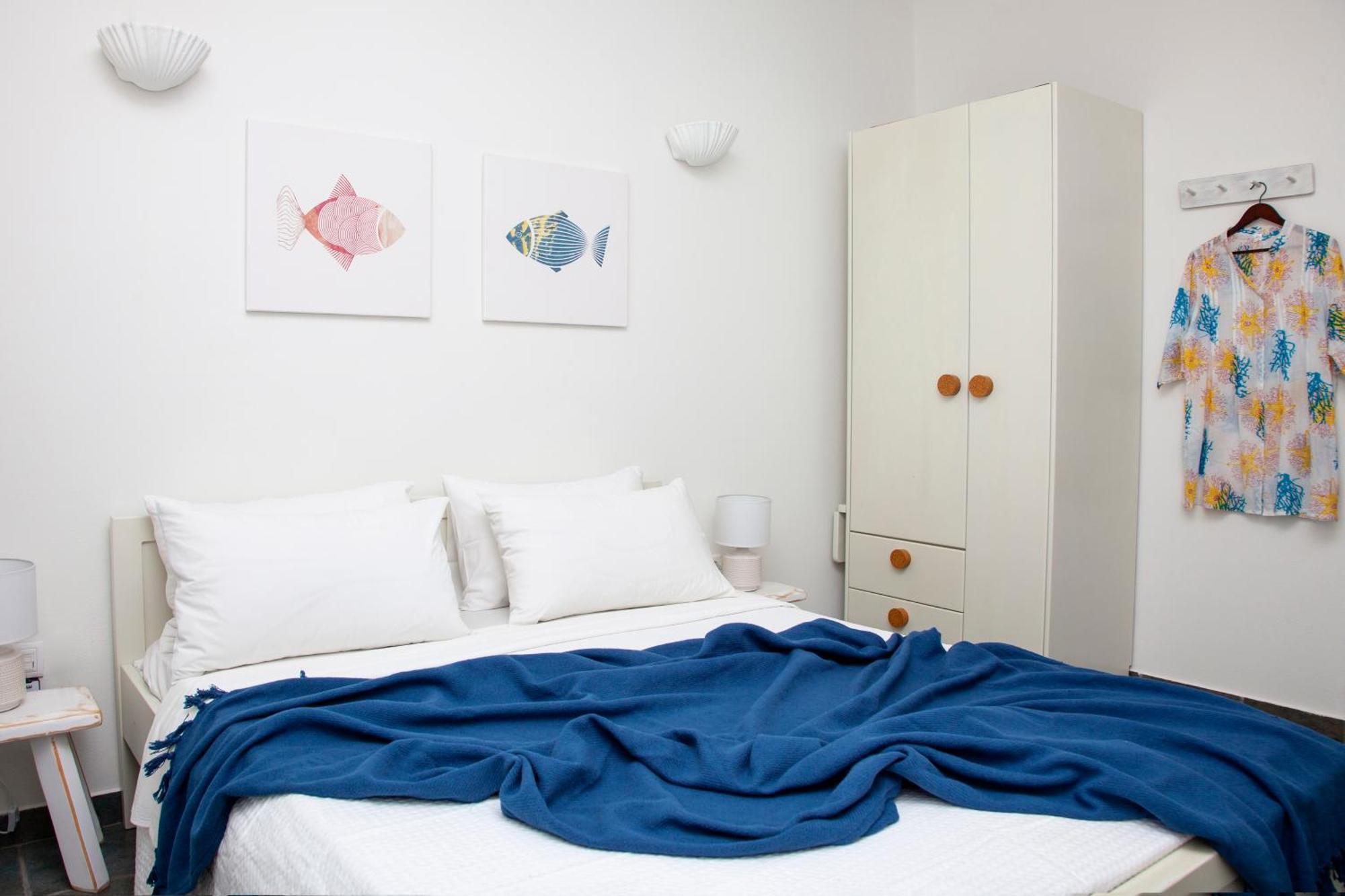 Aura Paros Apartment Logaras