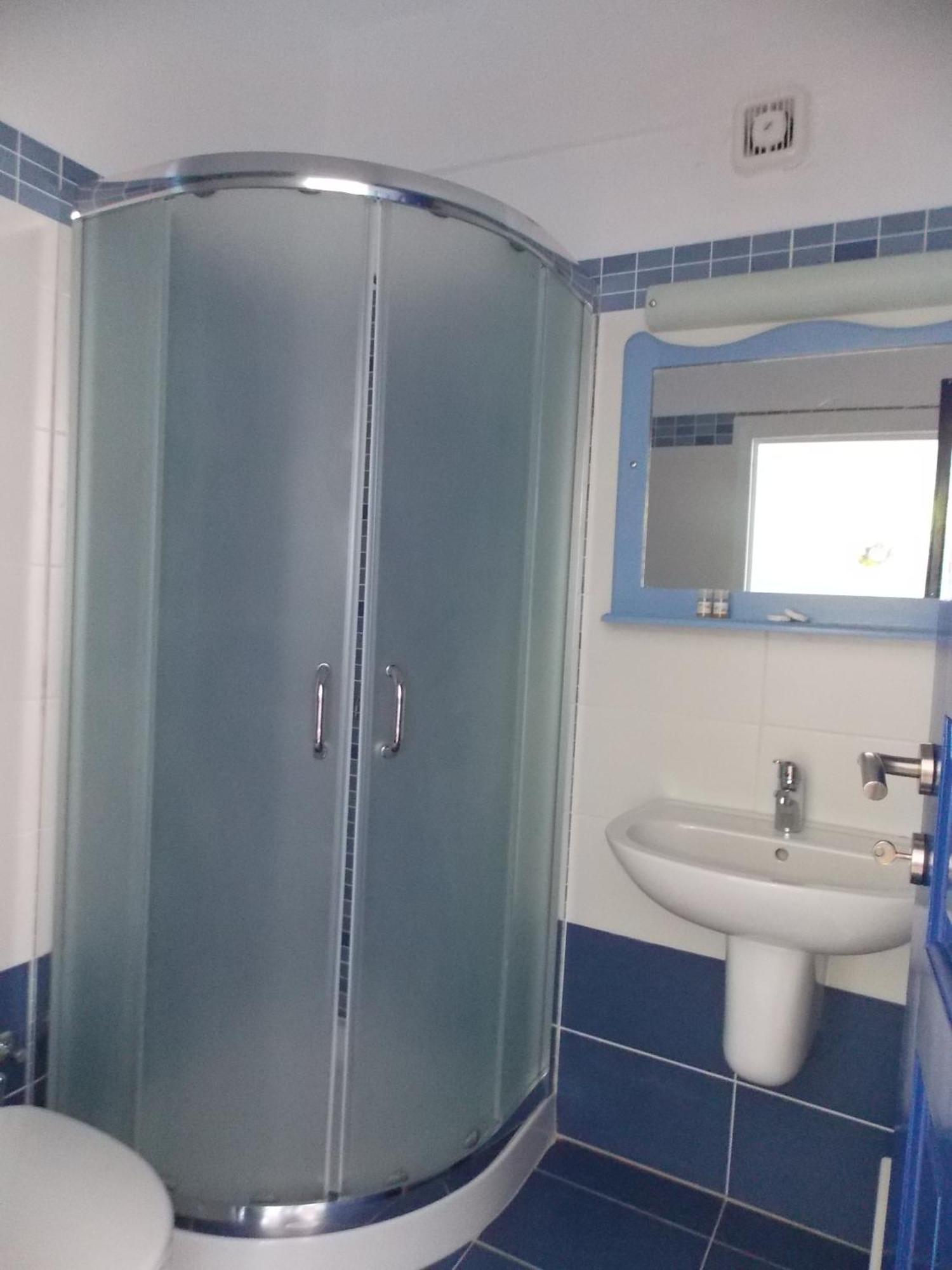 Kavos Bay Aparthotel