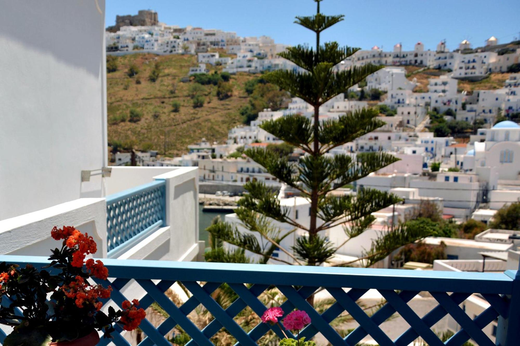 Dolphin Studios Astypalaia