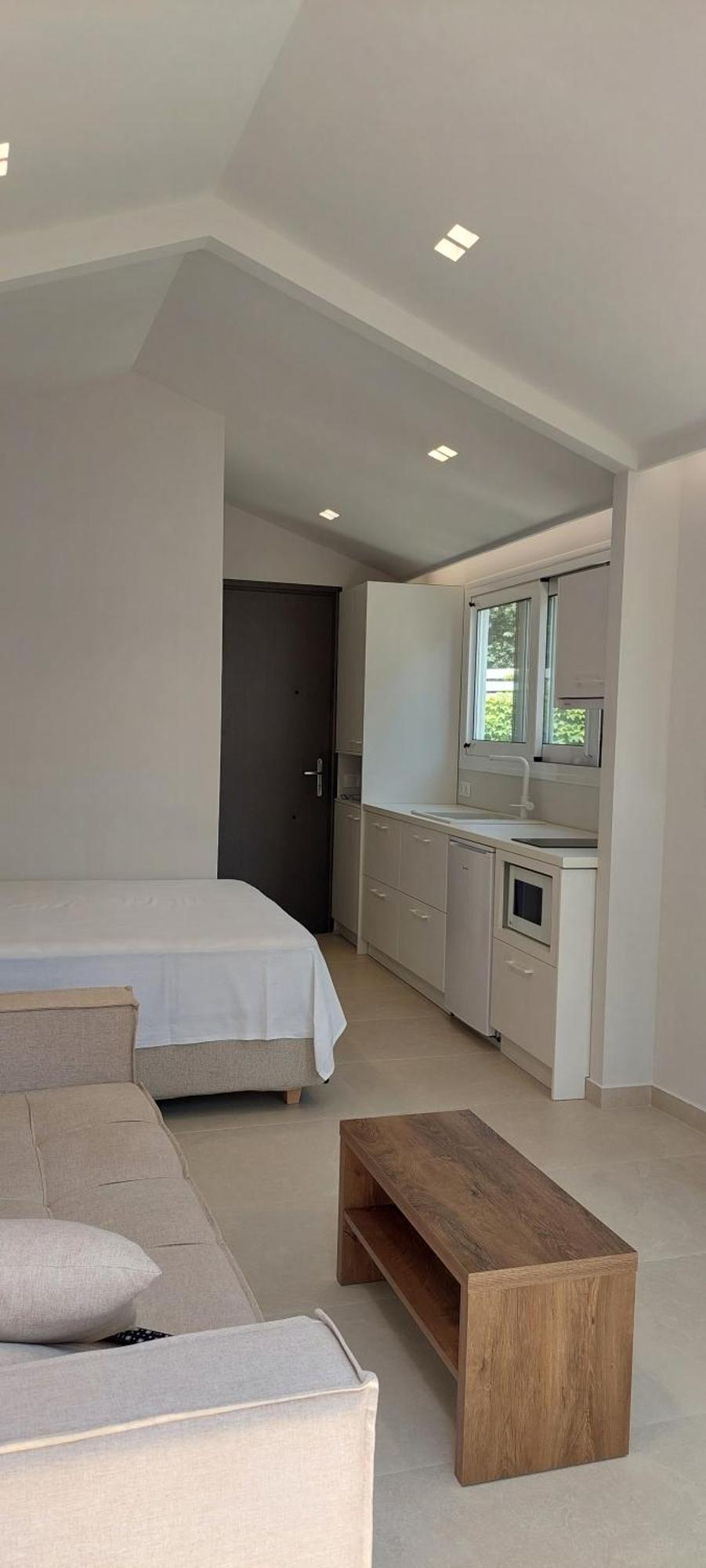 Ionian Paths Apartment Perama (Corfu)