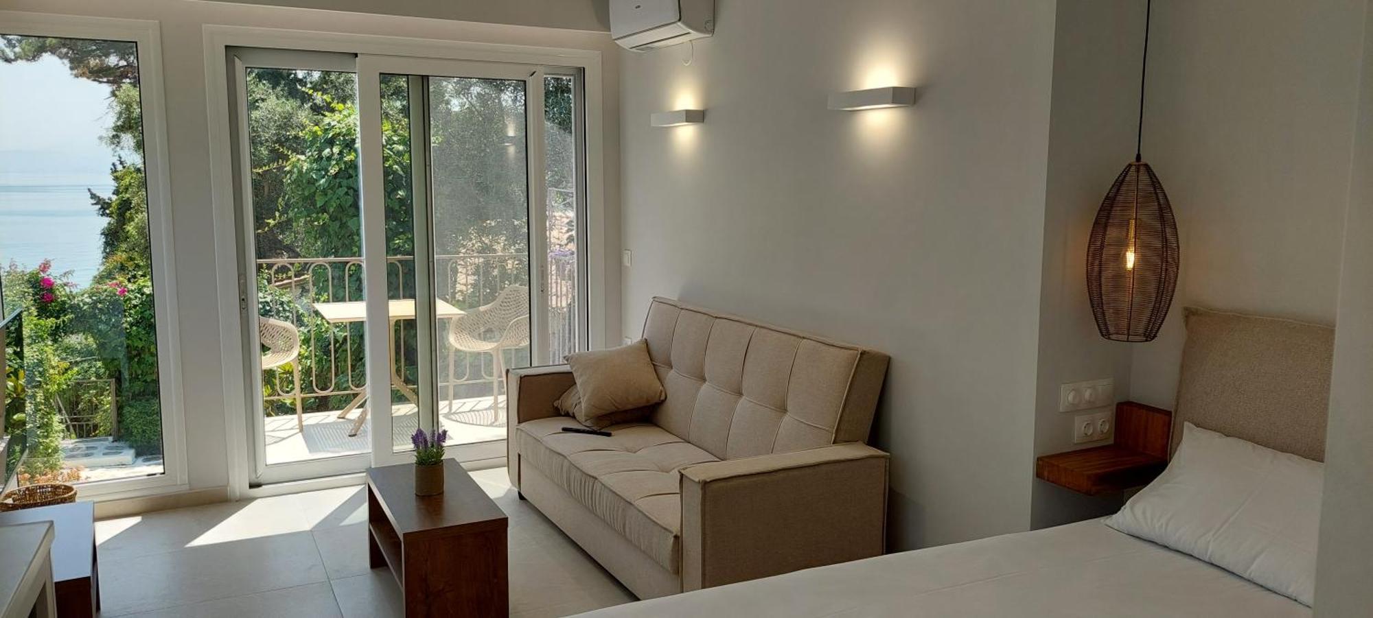 Apartment Ionian Paths *