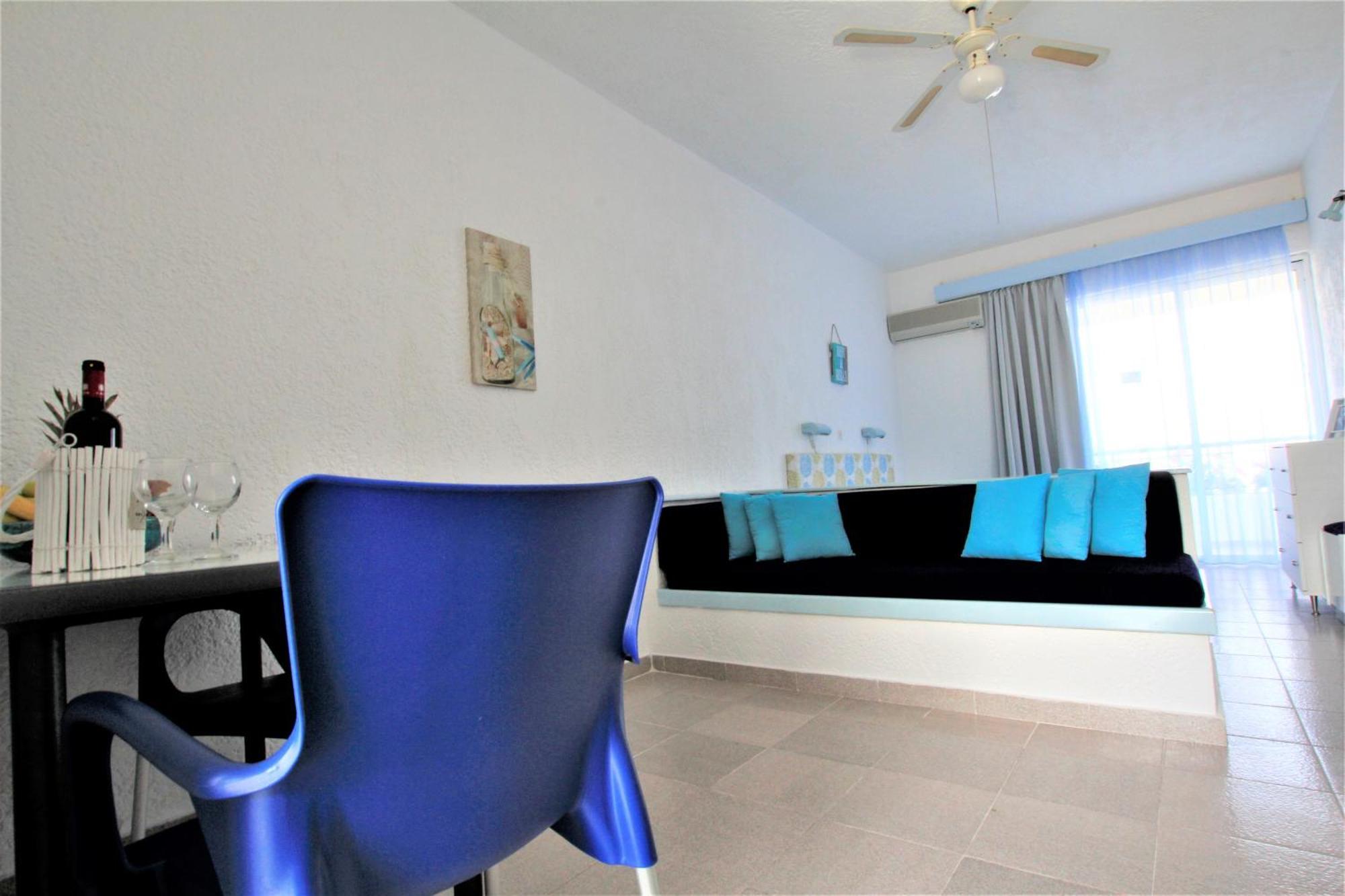 Christiana Aparthotel Gennadi