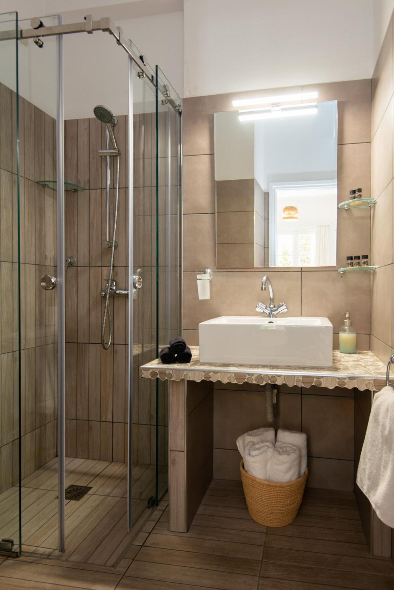 Iliofegaro Guest house *