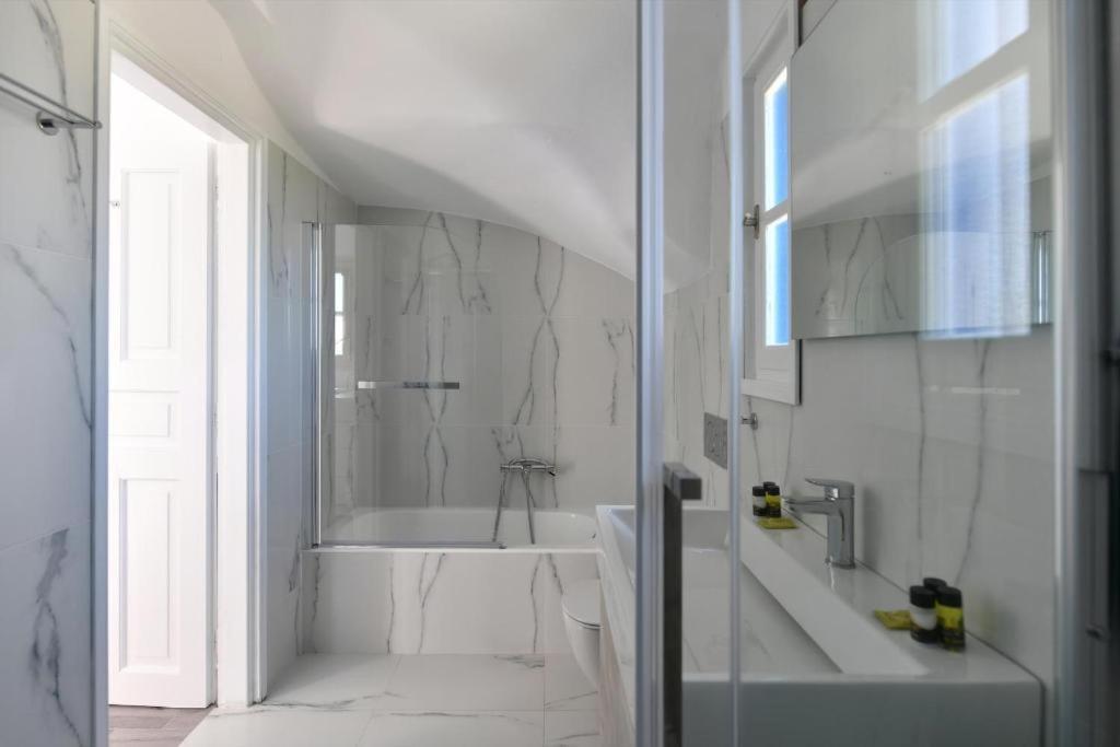 Agrabeli Paros Aparthotel 3*