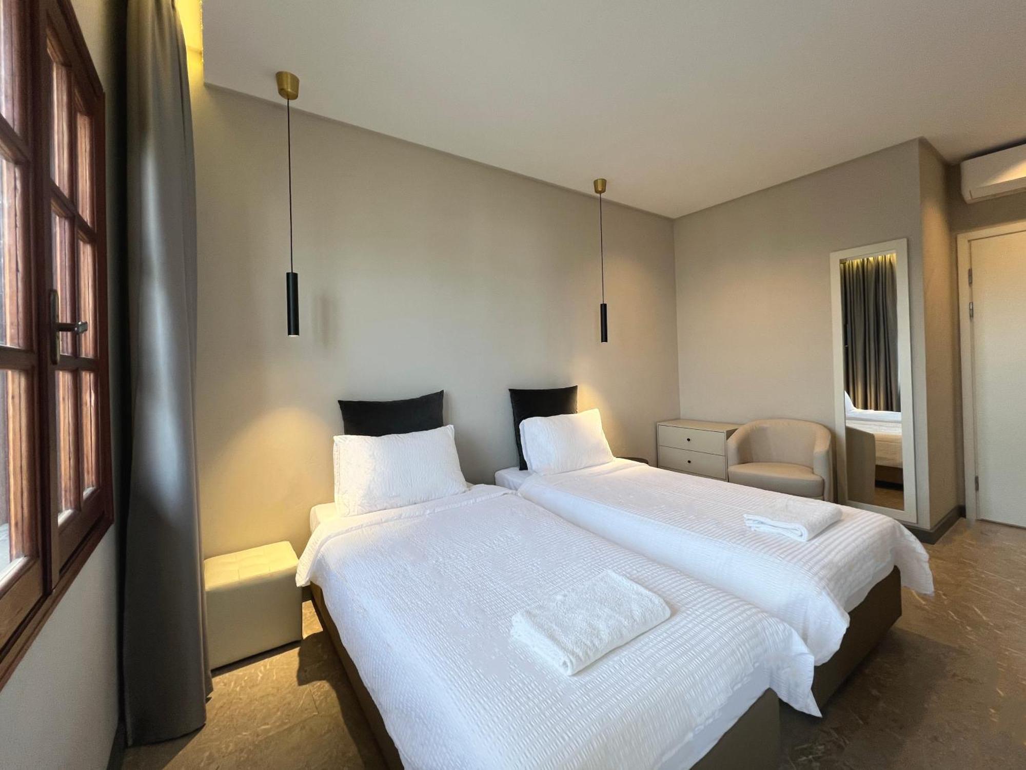 Viva Inn *