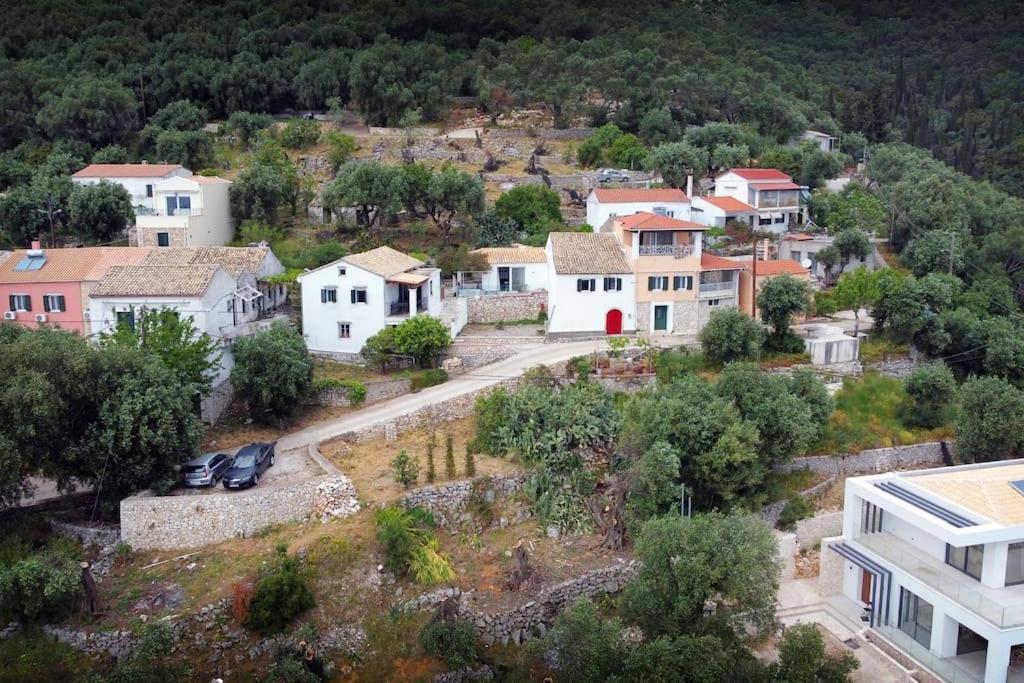 Sofias Retreat Nissaki Katavolos