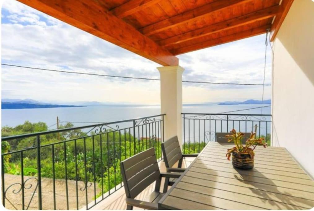 Sofias Retreat Nissaki Katavolos