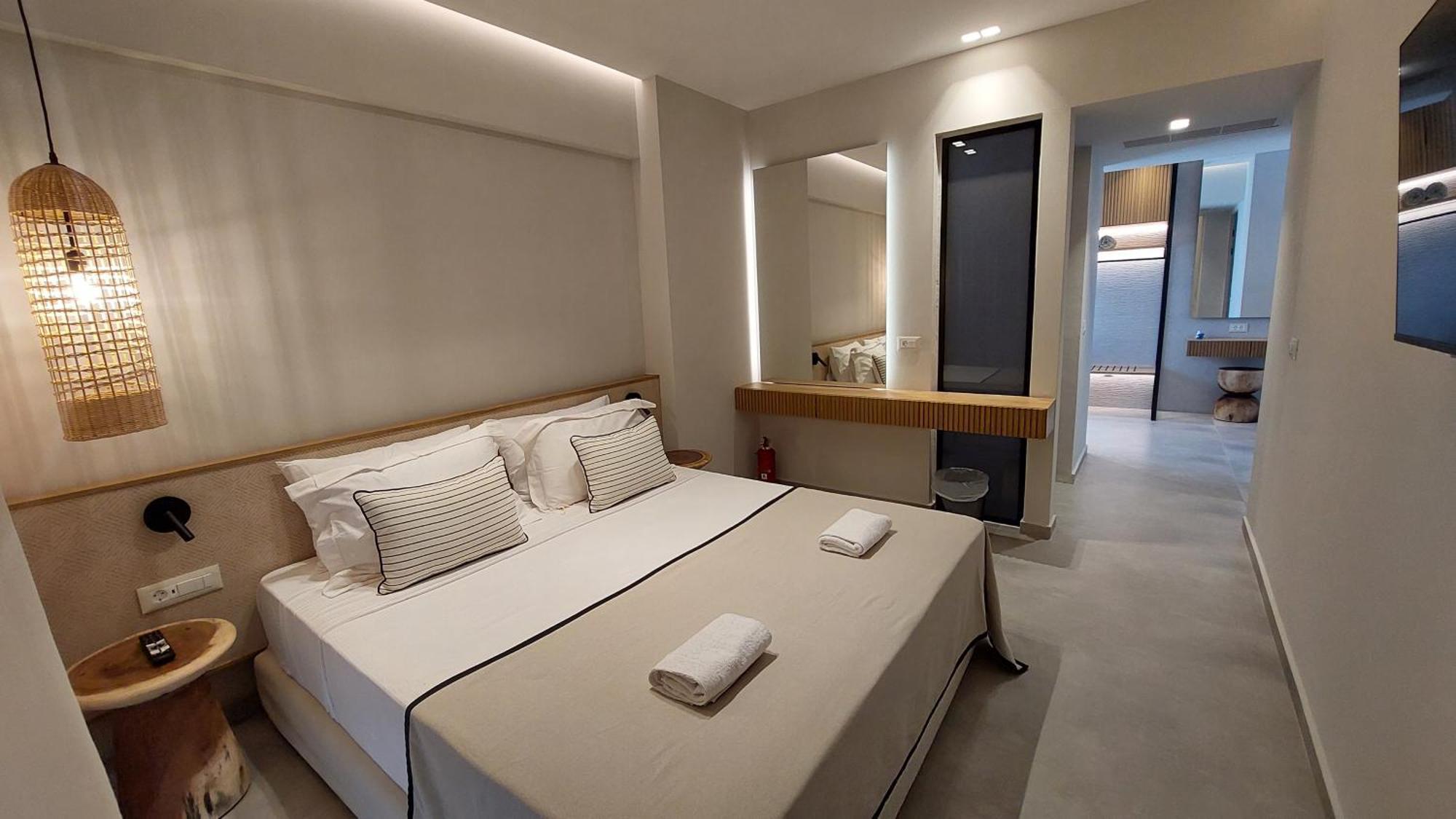 Niriides Palace Hotel