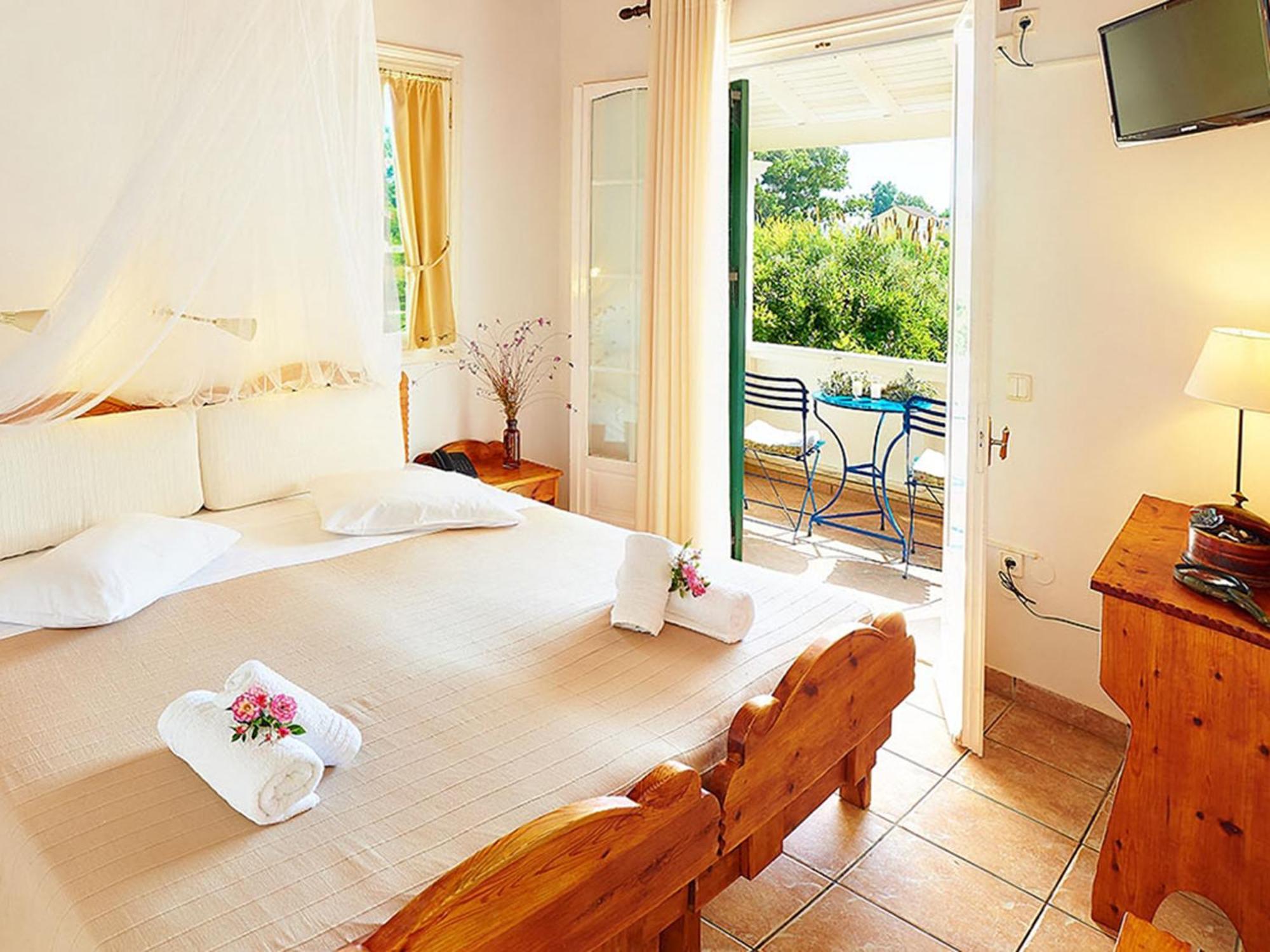 Alkyon & Aparthotel 2*