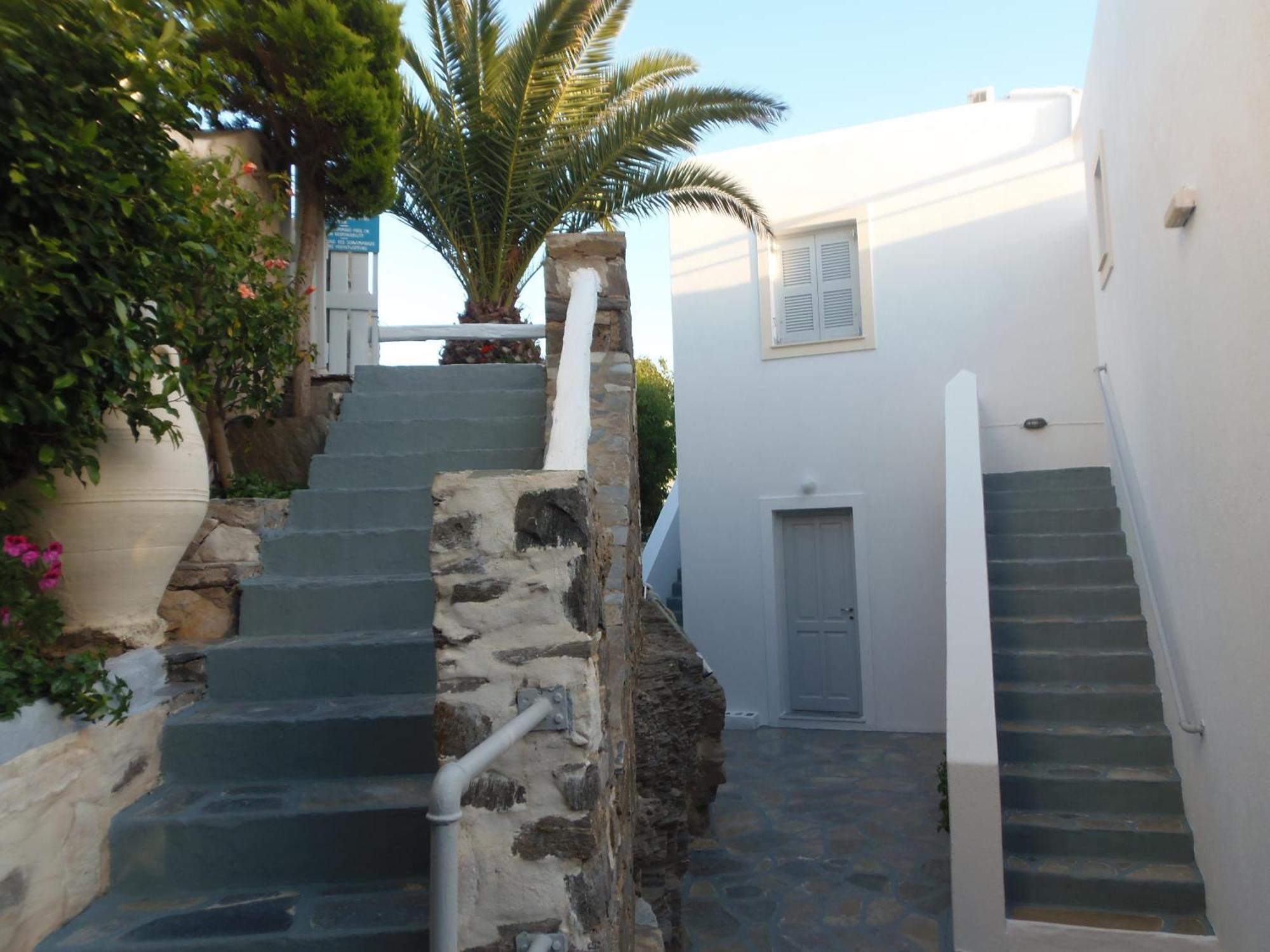 Hotel Manos Naousa (Paros)