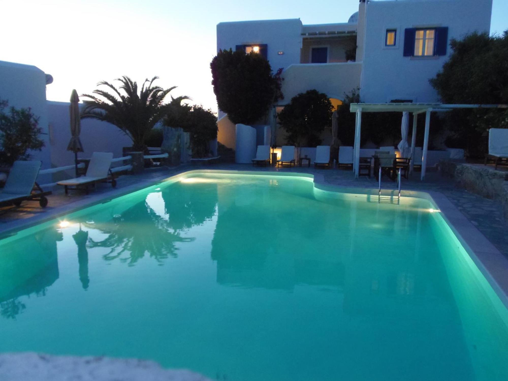 Hotel Manos 2*