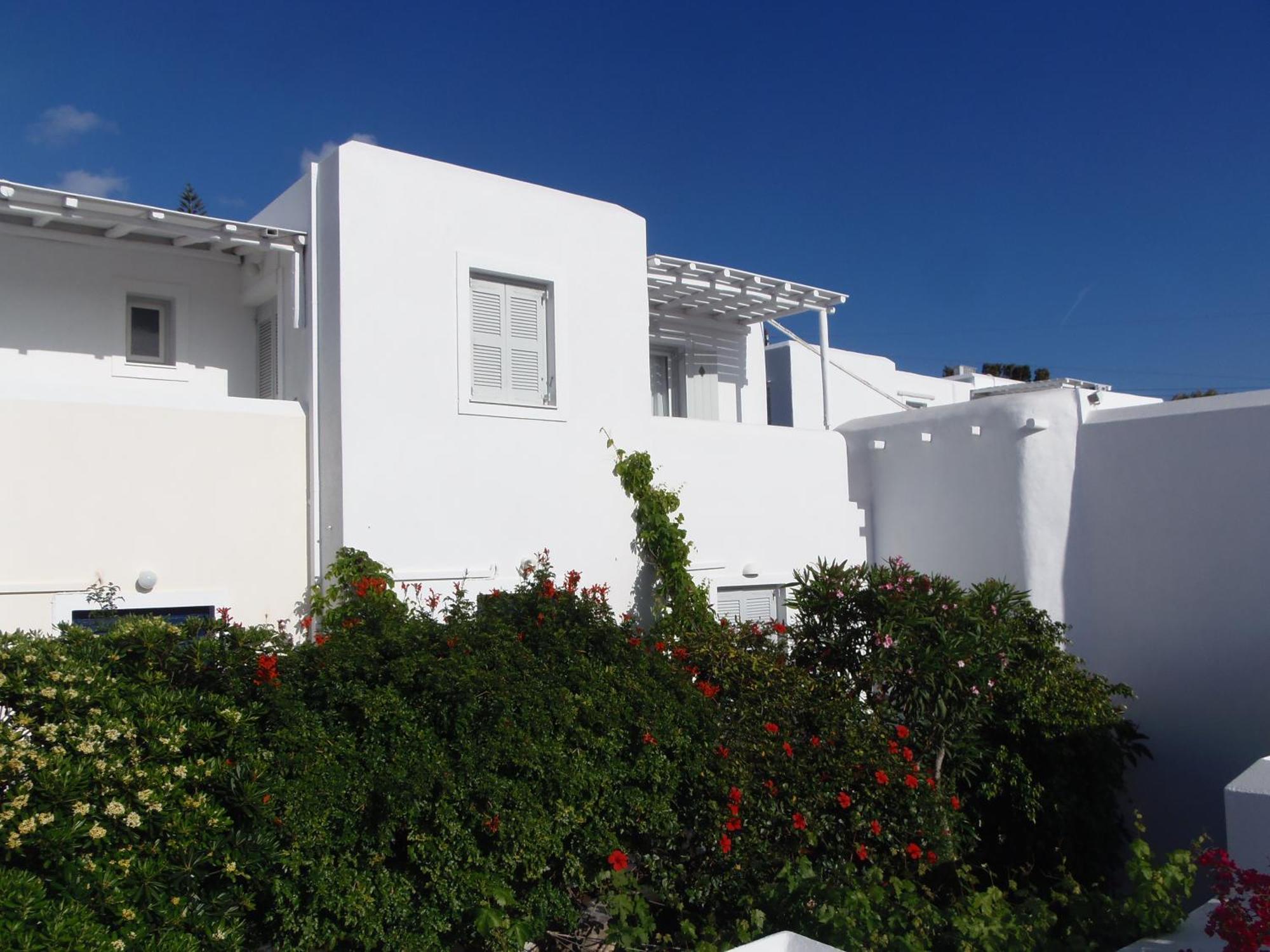 Manos Hotel Naousa (Paros)
