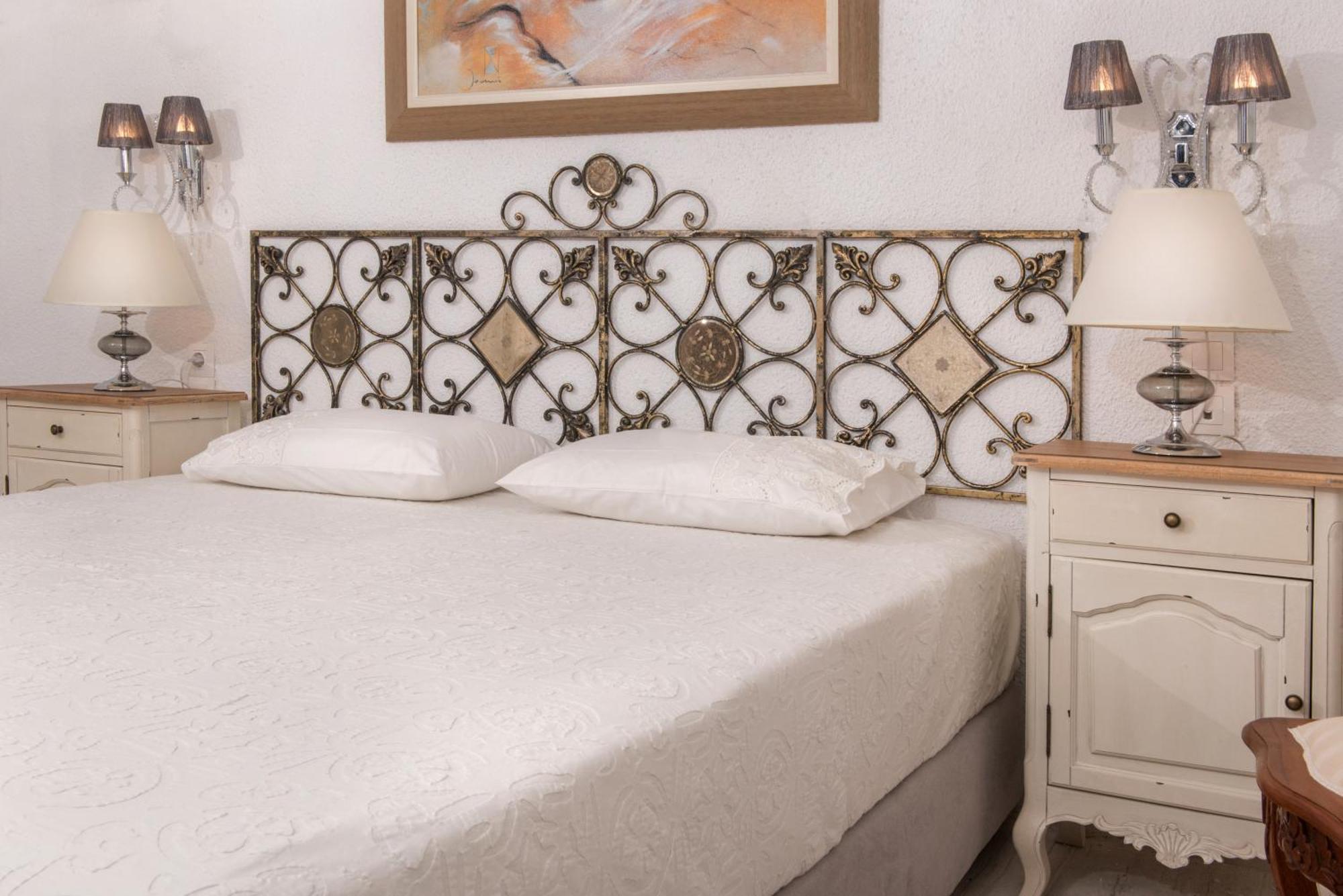 Leandros Hotel Nea Roda