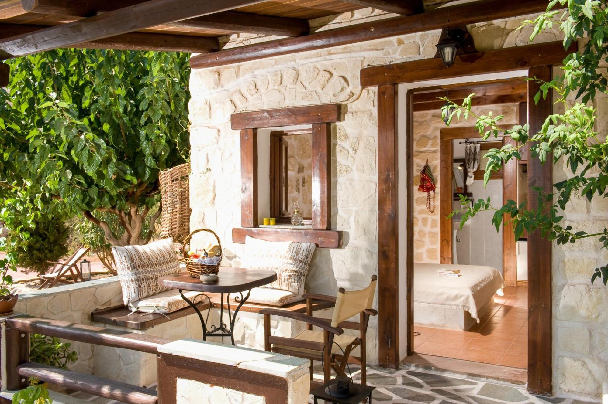Yiannis Retreat Guest house 2*