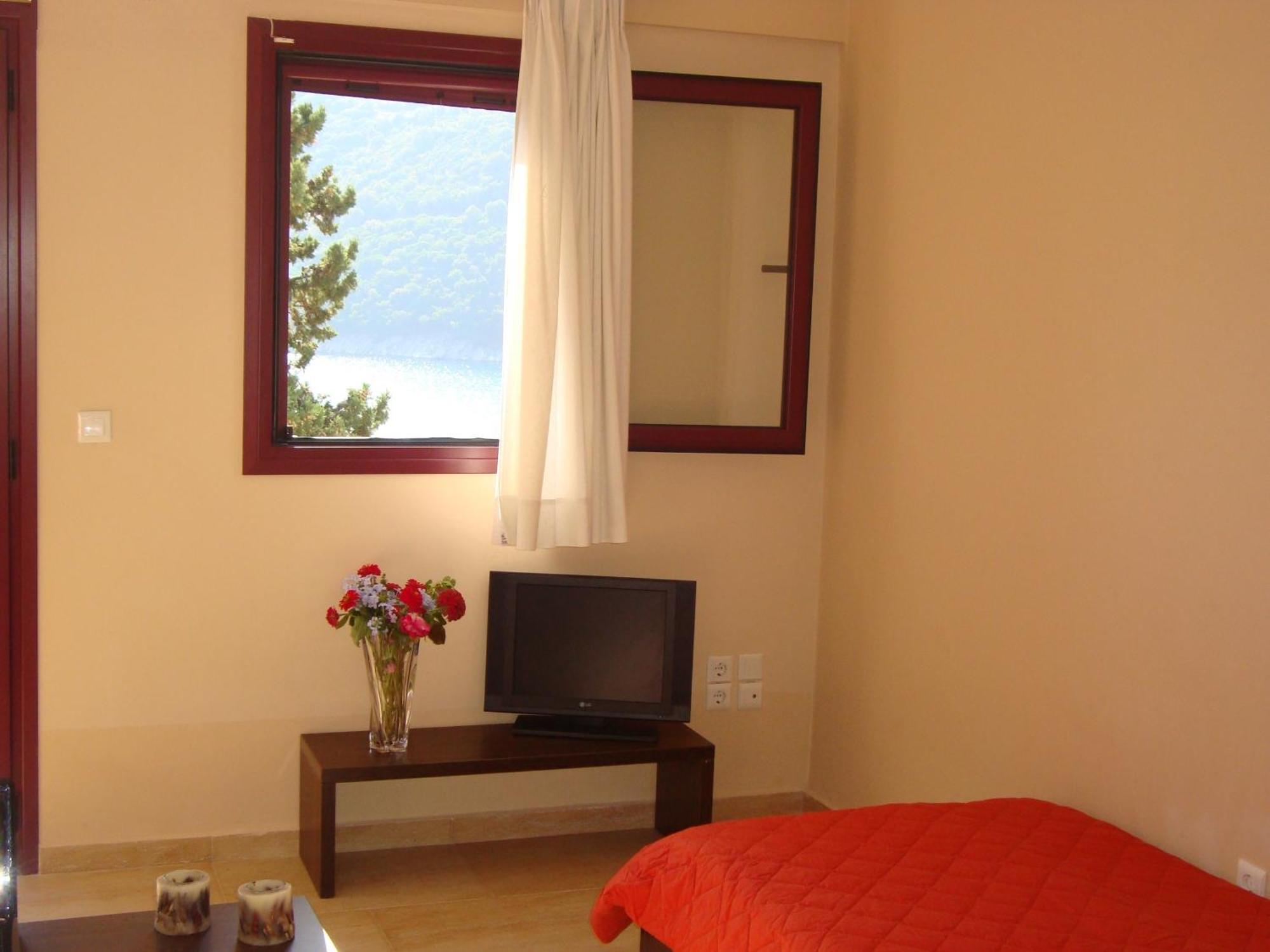 Apartment Mikros Gialos Apartments *