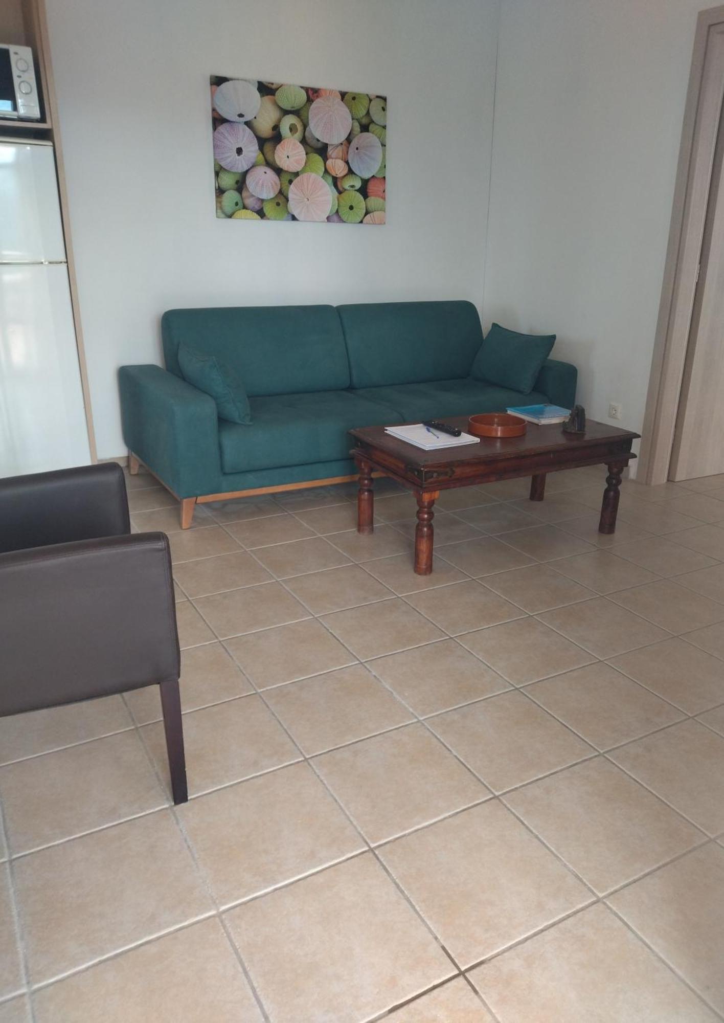 Lagoon View - Adults Only Apartment *
