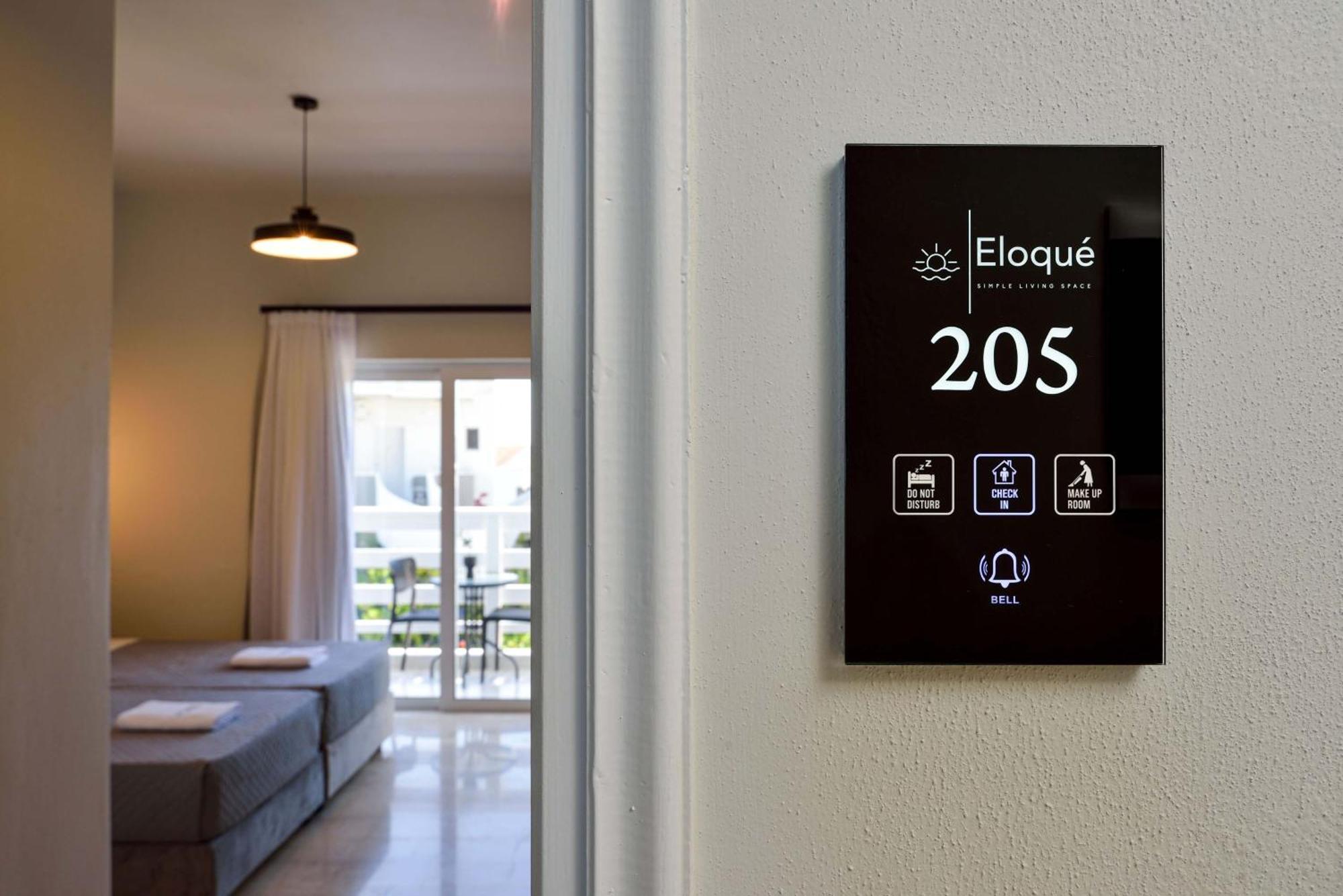Eloque Simple Living Space *
